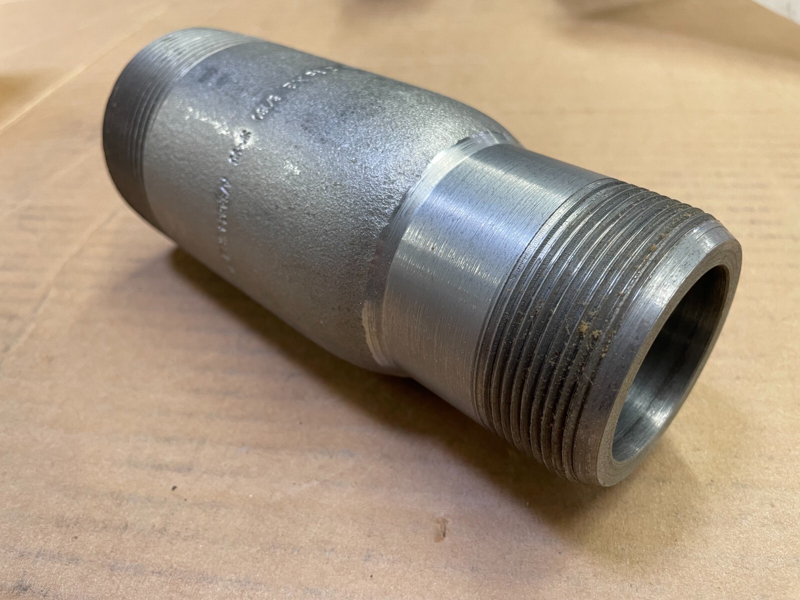 SWAGE NIPPLE 2-1/2″ x 2″ Schedule 160 Concentric Thread Both End A234 WPBN SP95