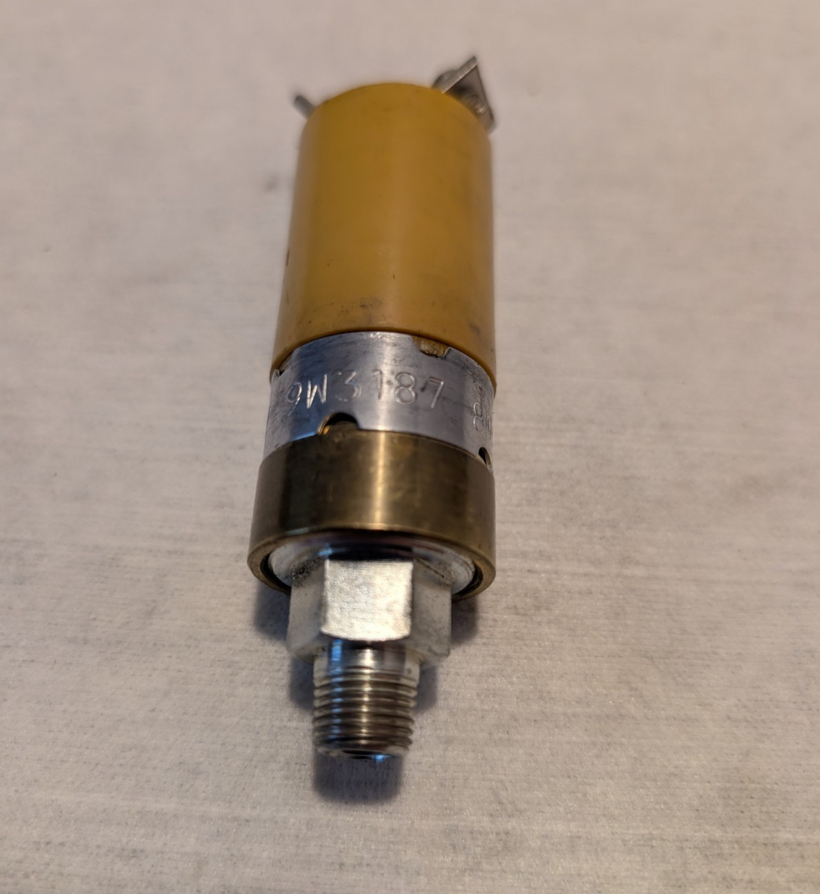 CAT 9W3187 Switch Fuel Pressure Switch for fuel system pressure 9W-3187