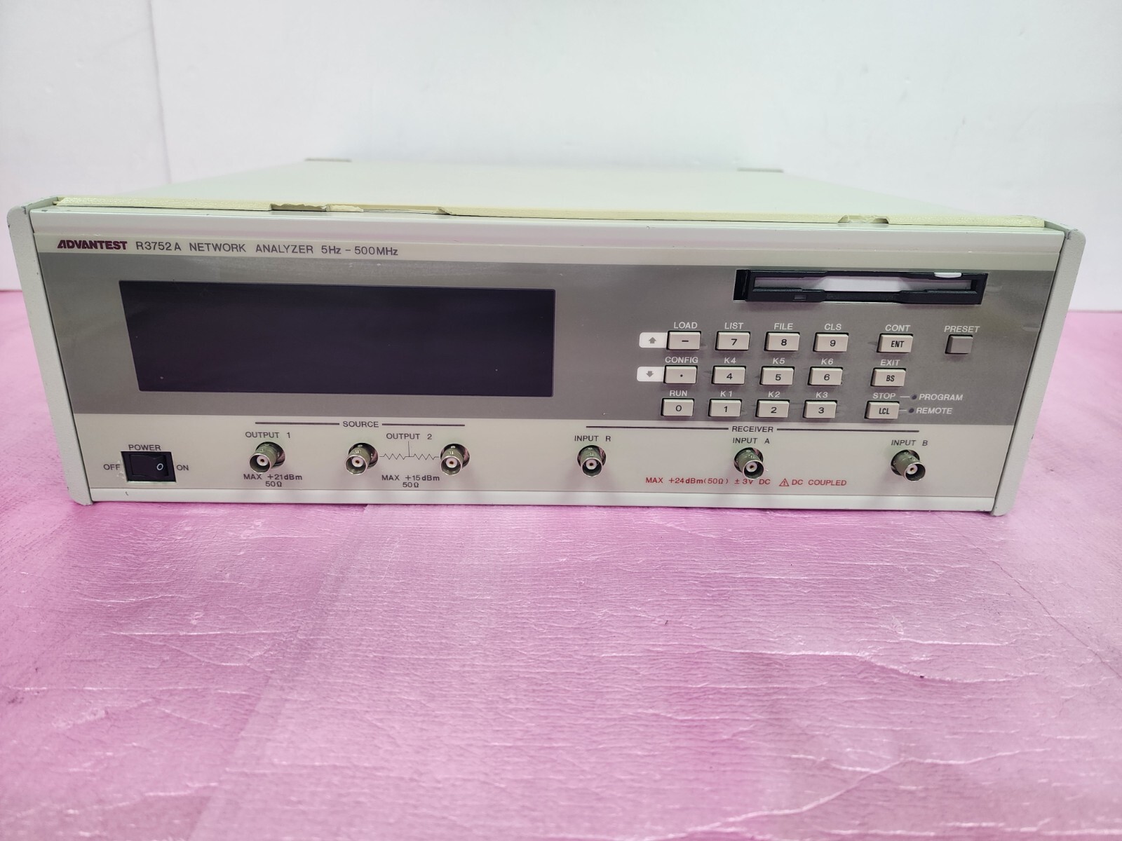 ADVANTEST R3752A Network Analyzer, 5 Hz to 500 MHz, Output 1/2, R, A, B channels