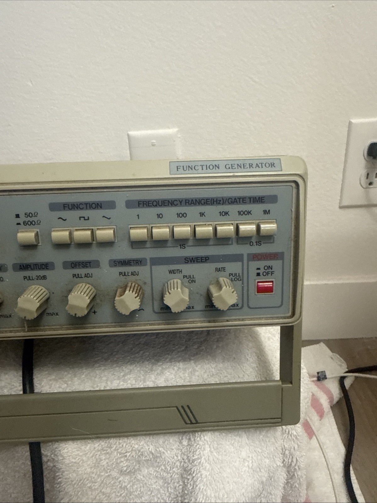 Elenco GF-8026 .02-2MHz Function Generator