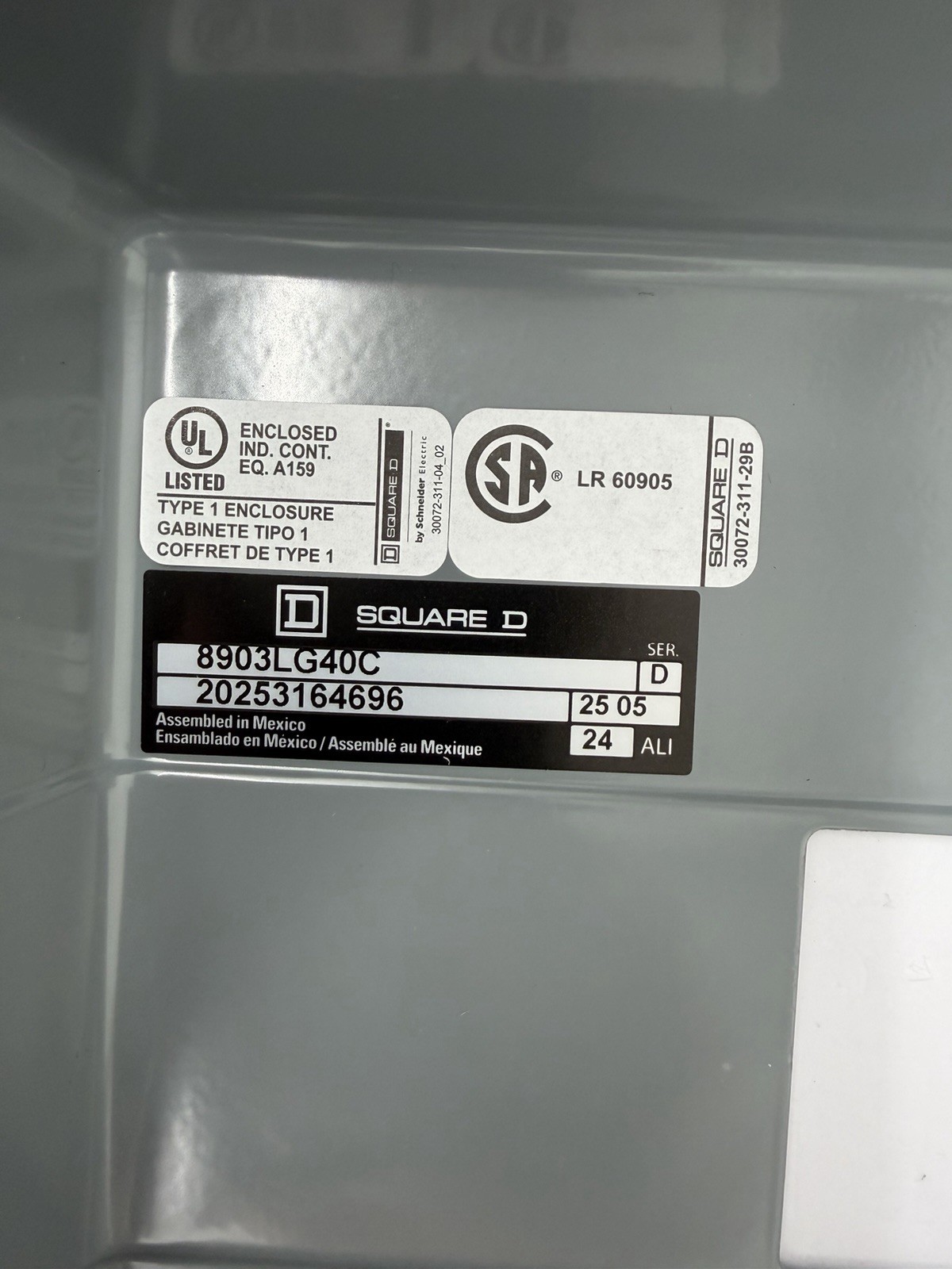 Square D 8903LG40V02C Multi-Pole Lighting Contactor, Electrically Held, 4P, 4NO