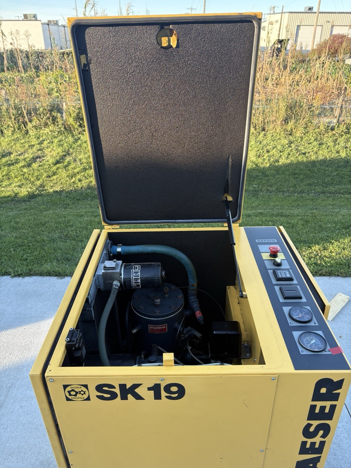 ^USED 15 HP KAESER SK-19 ROTARY AIR COMPRESSOR