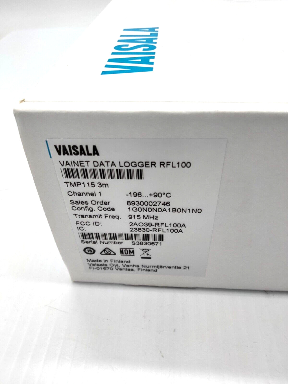 Vaisala RFL100 Vainet Data Logger TMP115 Temp/Humidity + Mount channel 1 915 MHz