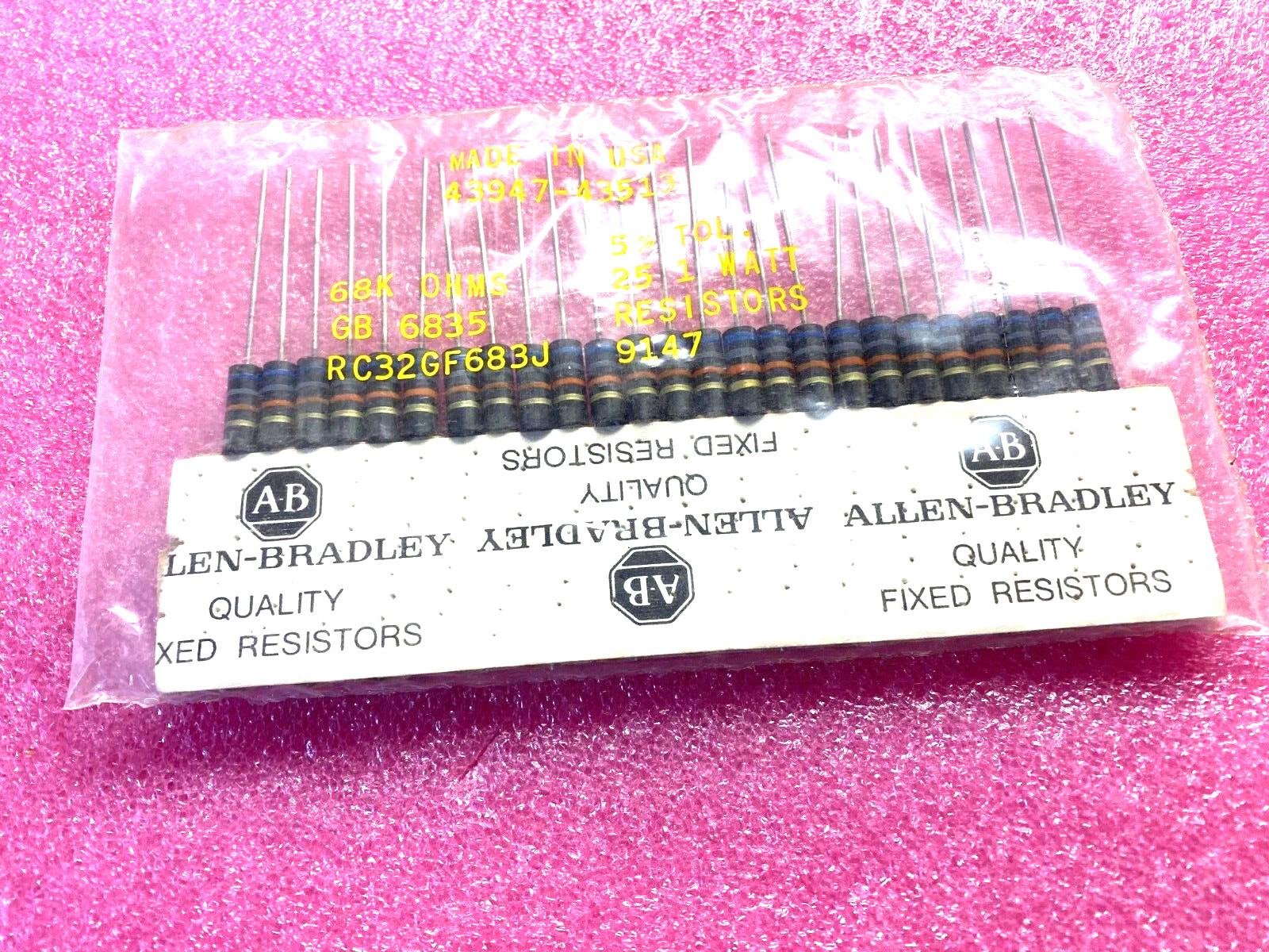 25pcs RC32GF683J Allen-Bradley, 68K ohm 1 Watt 5%,Carbon Comp Resistor