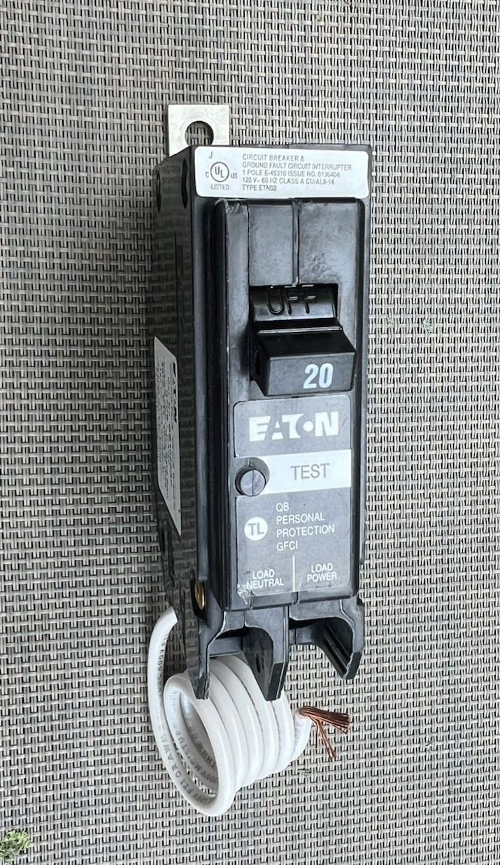 Eaton Cutler-Hammer QB1020GF 1 Pole 20 Amp BOLT IN
