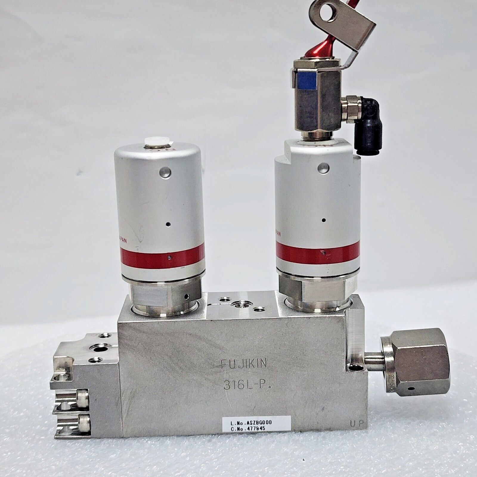 Fujikin 0.P. 0.5-0.6 MPa, C No. 477945, Type N.C Assy. Valve,Used,Japan_96974