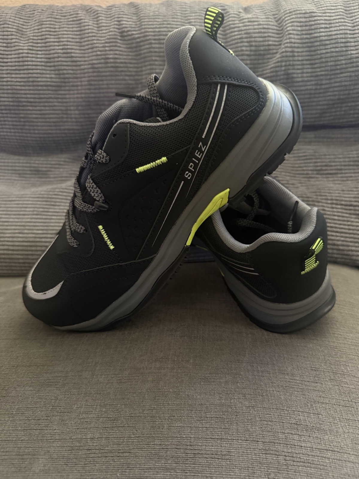 SPIEZ Men’s Composite Toe Safety Shoes – Size 10 Men Black Color