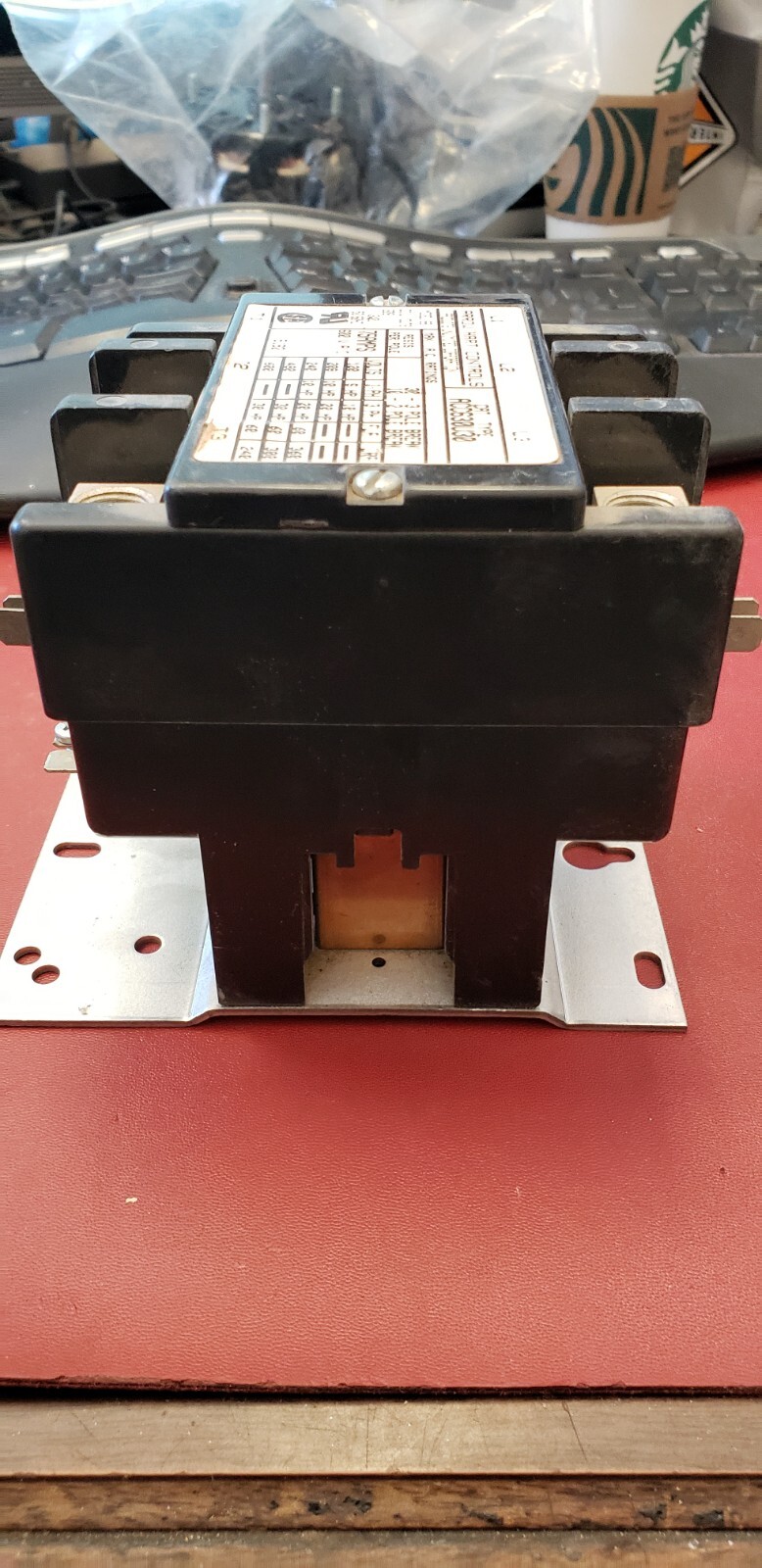 Arrow Hart ACC630U30 75amp 600VAC magnetic contactor ( G2-3C)