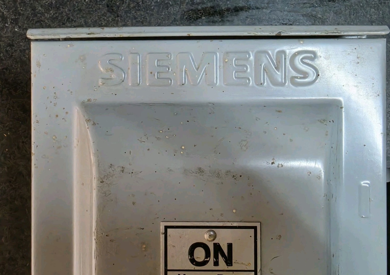 Siemens HF361NR 30A 600V 3P Fused Safety Switch NEMA 3R With (3) Littelfuse…