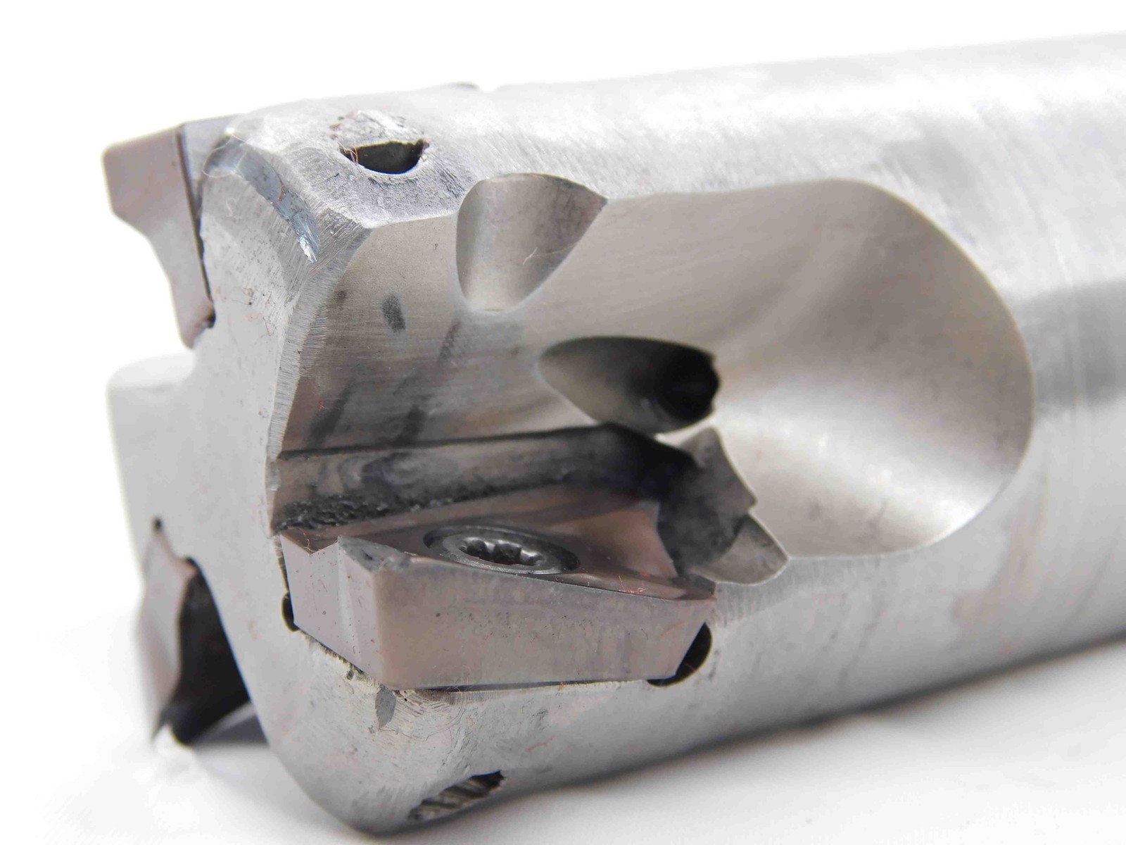 1 1/4 DIA. 4 1/2 OAL COOLANT THRU INDEXABLE END MILL 1 1/4 SHANK 3 FLUTE 1.25