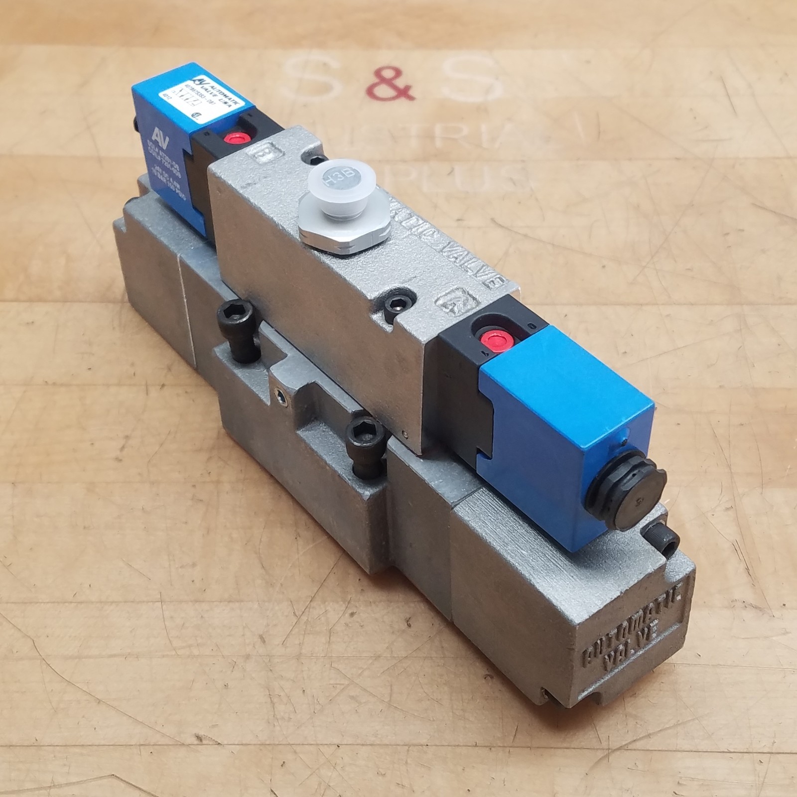 Automatic Valve 407B67S3S3-DB7 Pneumatic Solenoid Valve, 24VDC, 4.4W, 10 Bar