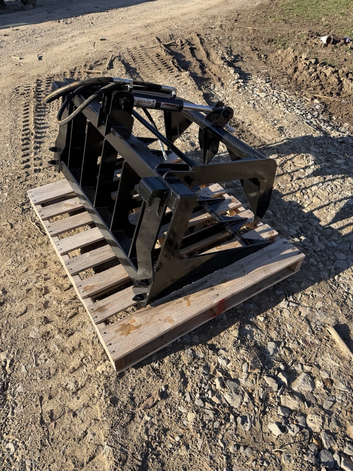 48” Grapple Fits John Deere Compact Tractor