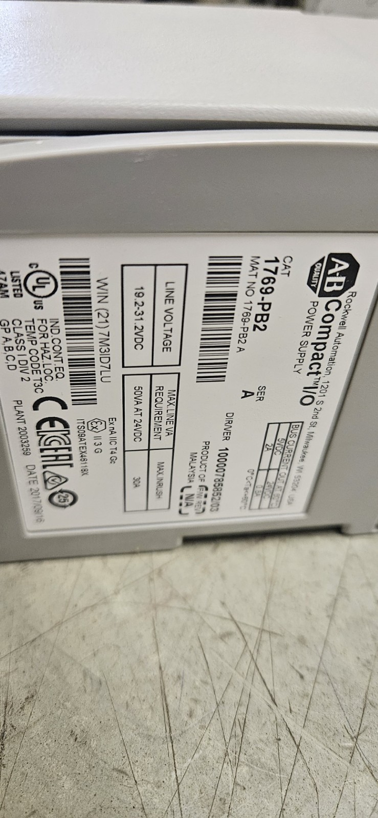 Allen-Bradley Compact I/O Power Supply Module 1769-PB2 24VDC 19.2W & 1769ECR