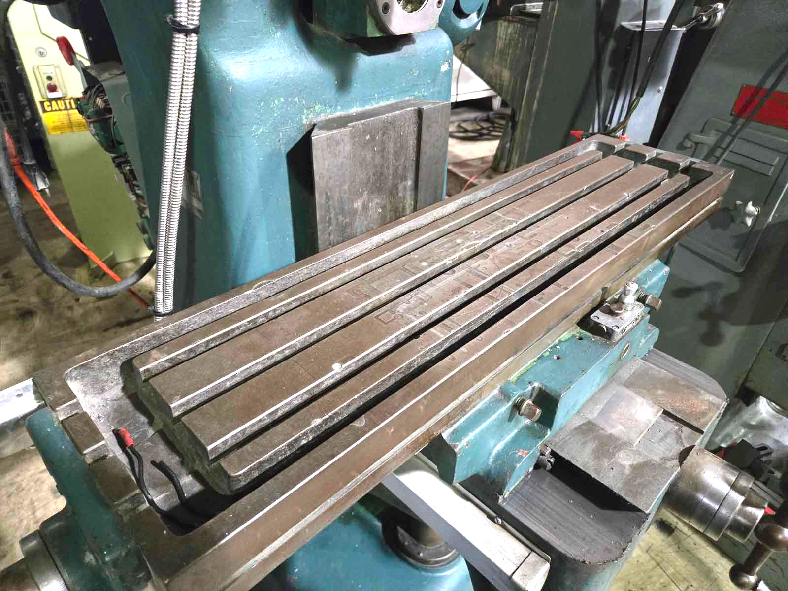 FRAY 10RH «All Angle» Horizontal / Vertical Manual Mill 36″ x 9″ Table, w/ DRO