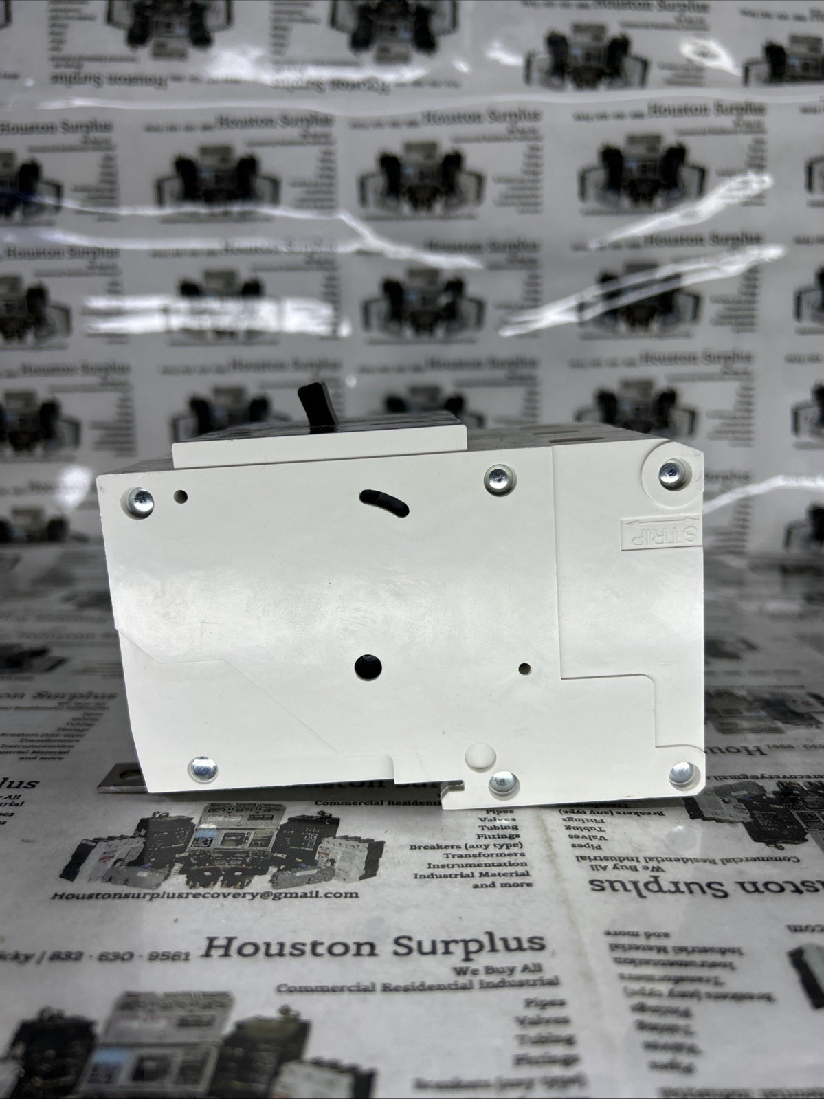 Siemens NGB3B020 3-Pole20 Amp Circuit Breaker – White New Open Box Tested #616
