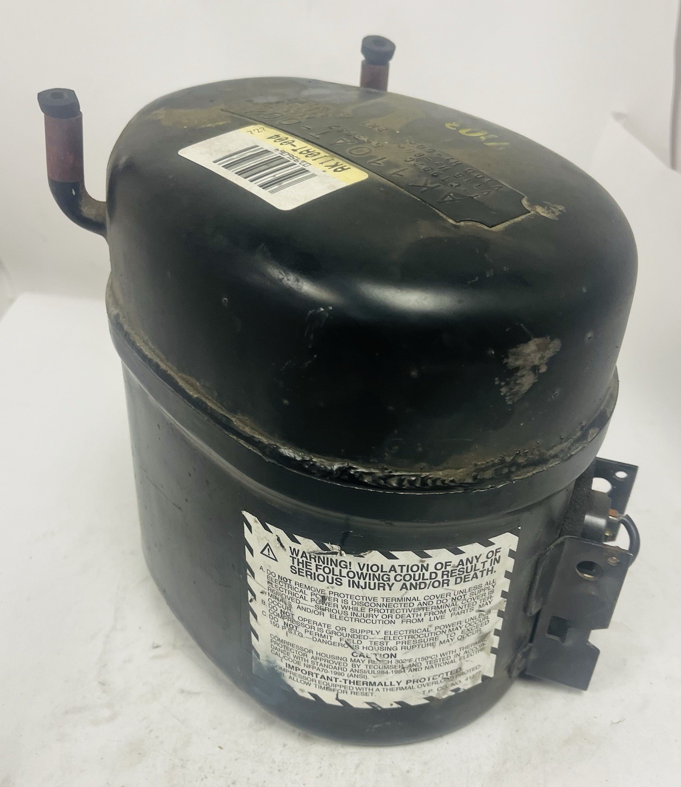TECUMSEH NO. AK110AT-004-J7 COMPRESSOR 1 HP 115 VAC 60HZ 11000 BTU