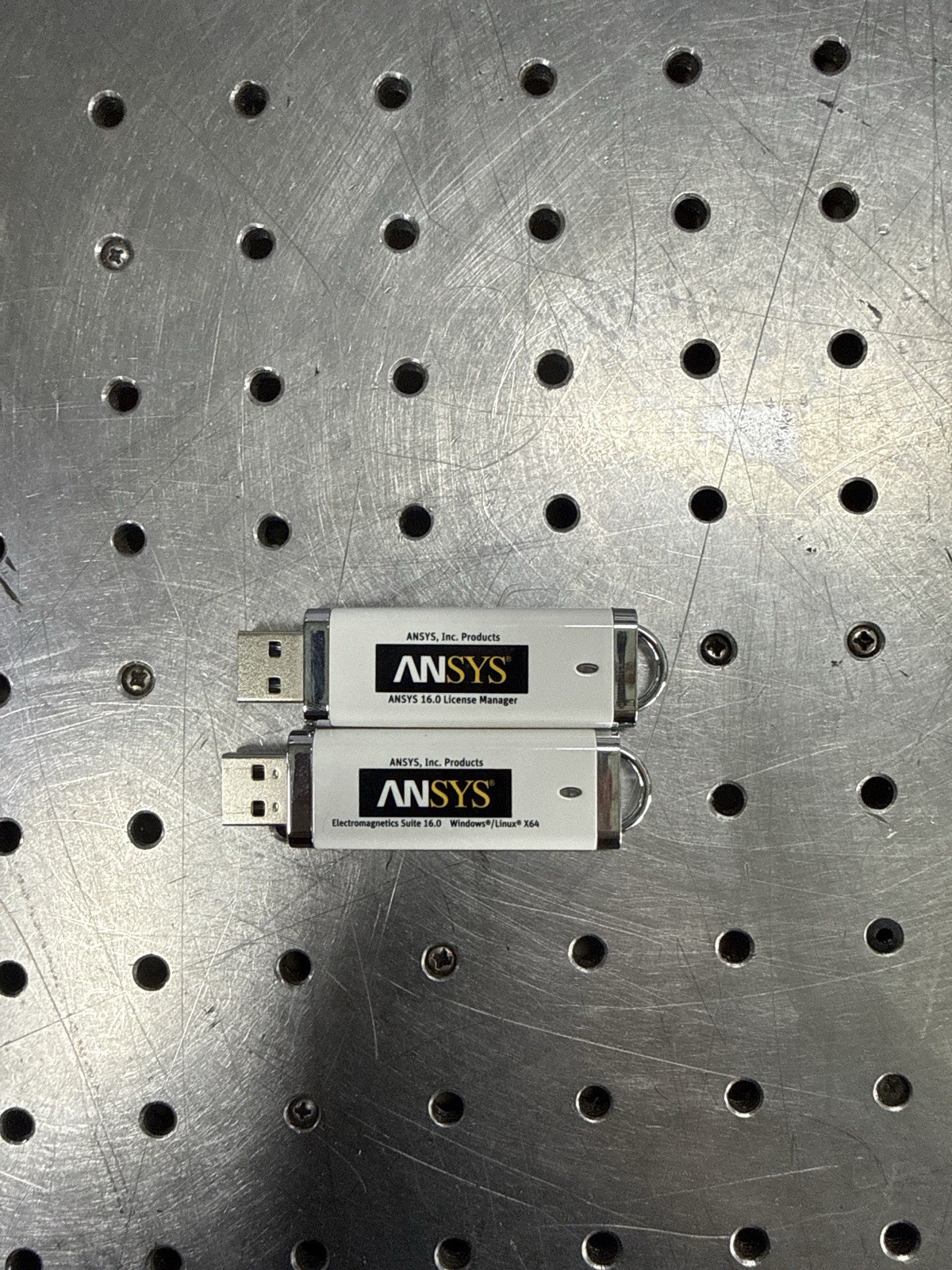ANSYS Electromagnetics Suite 16.0 USB Dongle Set Academic Research License
