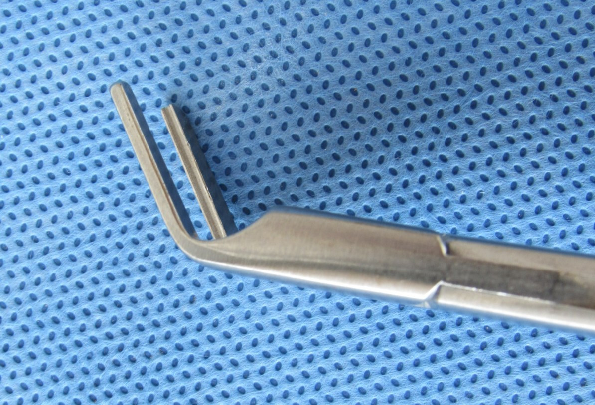 Teleflex Weck Horizon 437085 Applier Large 8″ Angled Jaws Stainless Steel