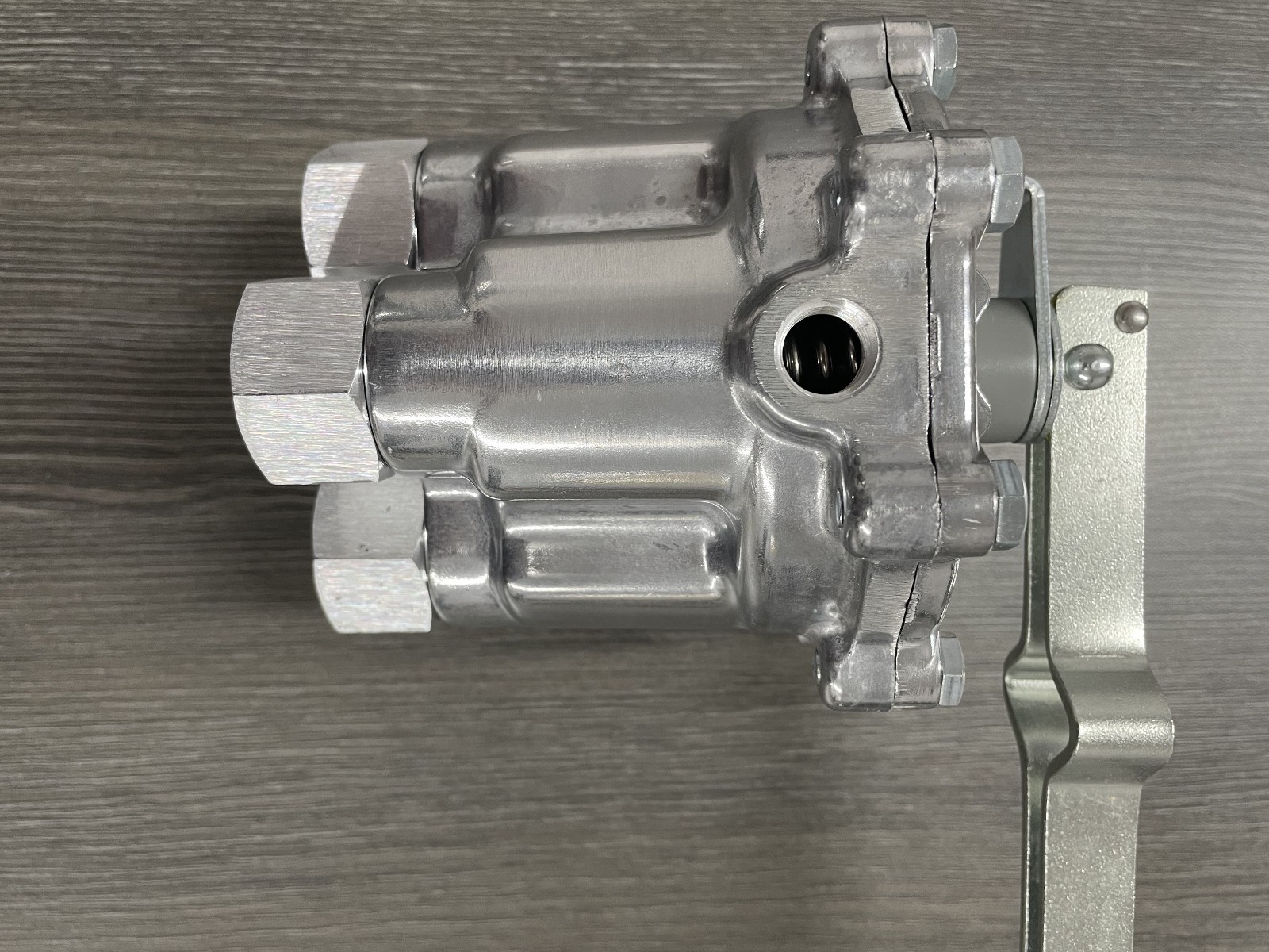 TeeJet AA17L TEEVALVE 3 Section Boom Controller Valve 3/4″ Inlet MAKE AN OFFER