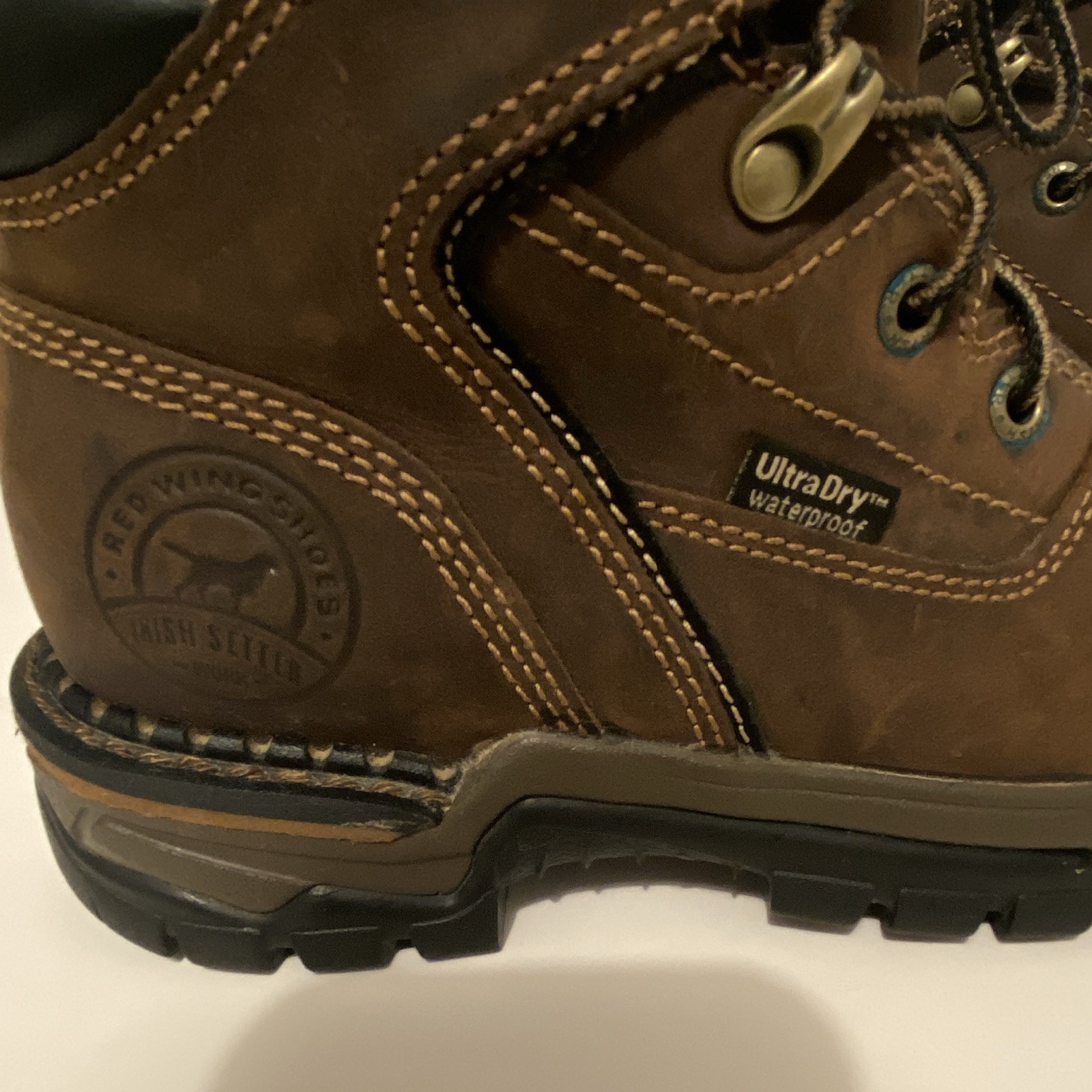 Red Wing Irish Setter 83200 Women’s 5B Steel Toe Waterproof Work Boots Vibram