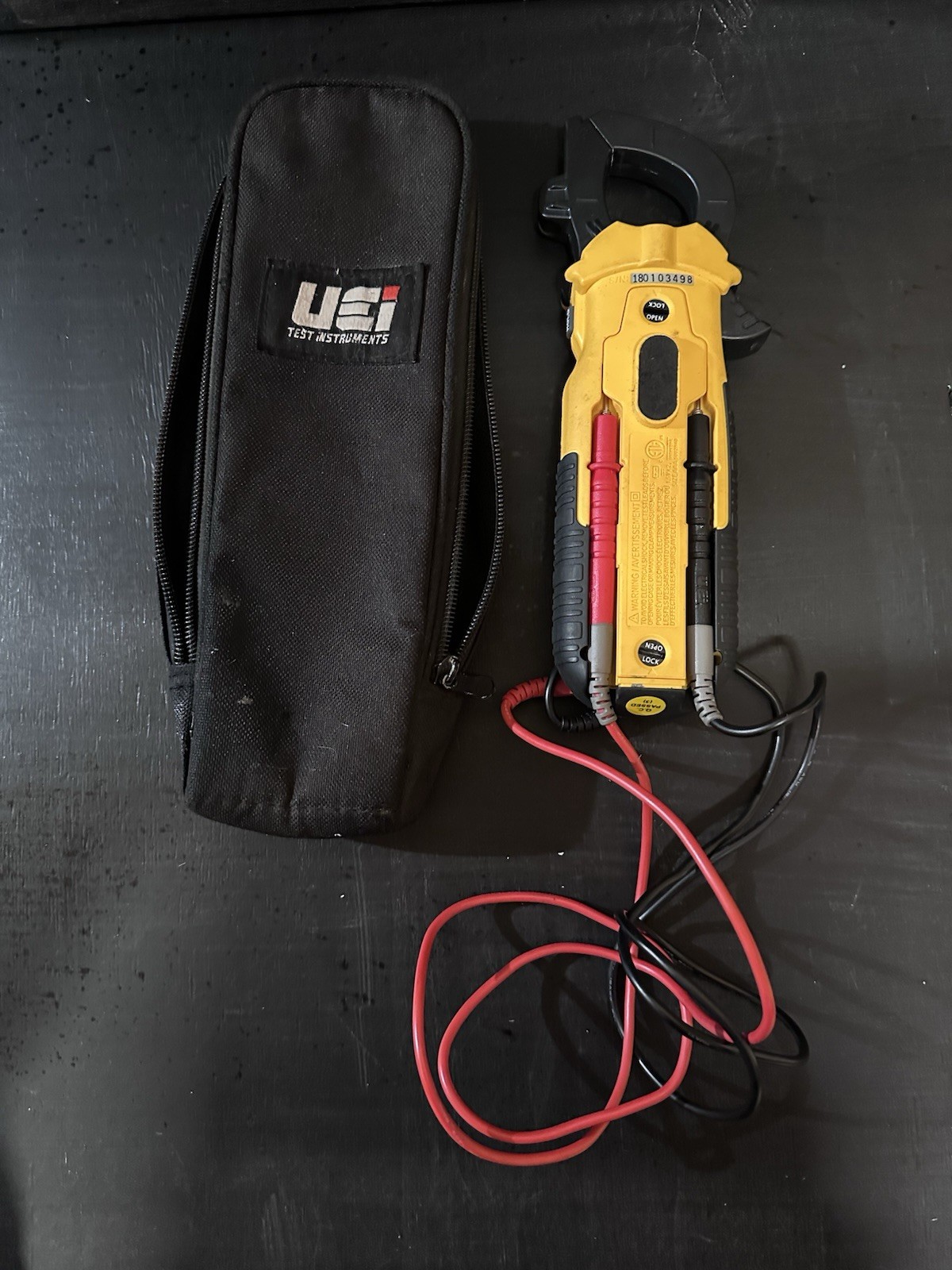 UEi DL479 True RMS Digital Clamp Meter CAT IV 600V 1000V Auto-Ranging Leads Case