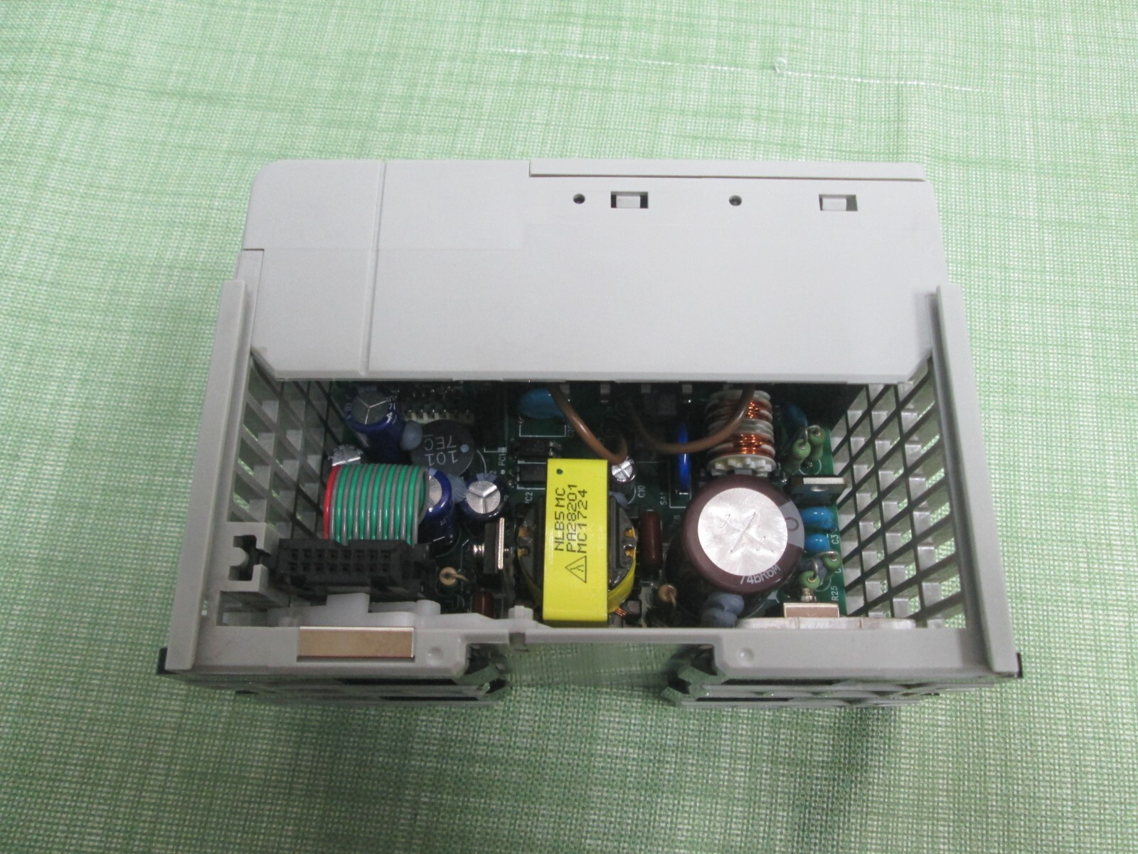 1769-PB2 Allen-Bradley 1769PB2 A CompactLogix DC 2A/0.8A Power Supply WorksGREAT