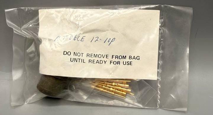 Amphenol PT06CE-12-10P(SR) 10-Pin Circular Connector Plug Box Sealed NOS