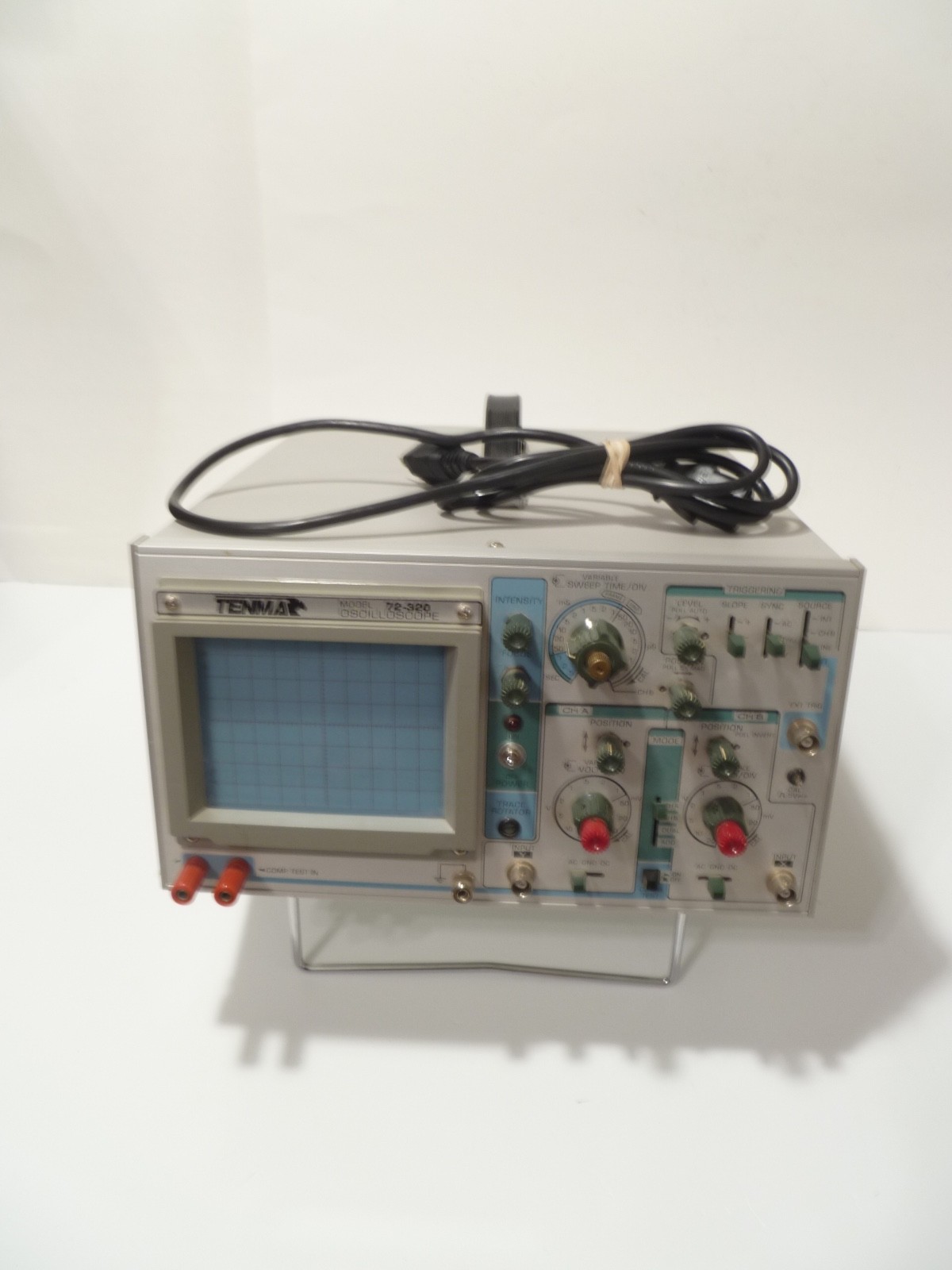 TENMA Model 72-320 Analog Oscilloscope Dual Channel READ!!!