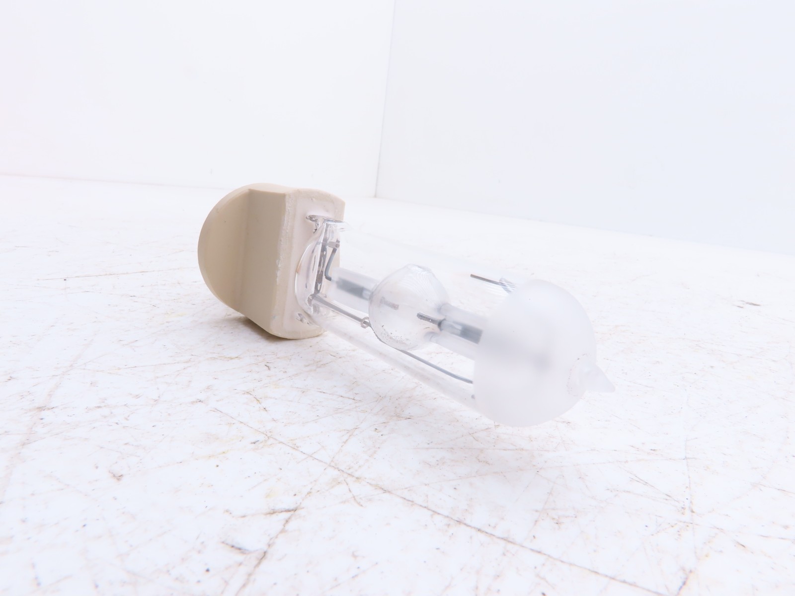 Osram HMI 575 W/SE Metal Halide Lamp Single End 575Watts eXtreme Seal Technology