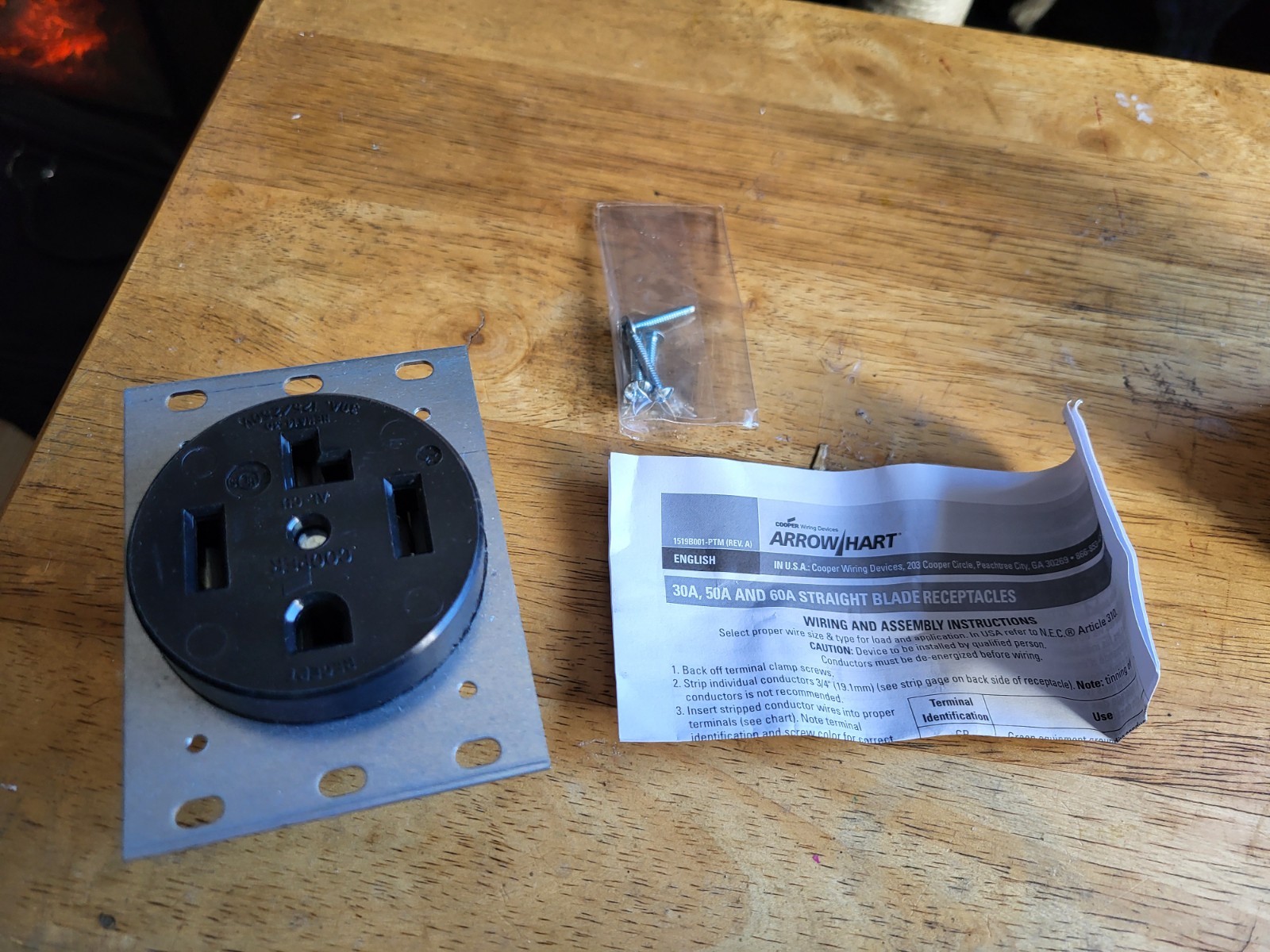 30A,125V/250V RECEPTACLE 14-30R FLUSH MOUNT Arrow Hart 5744N, DRYER BNIB