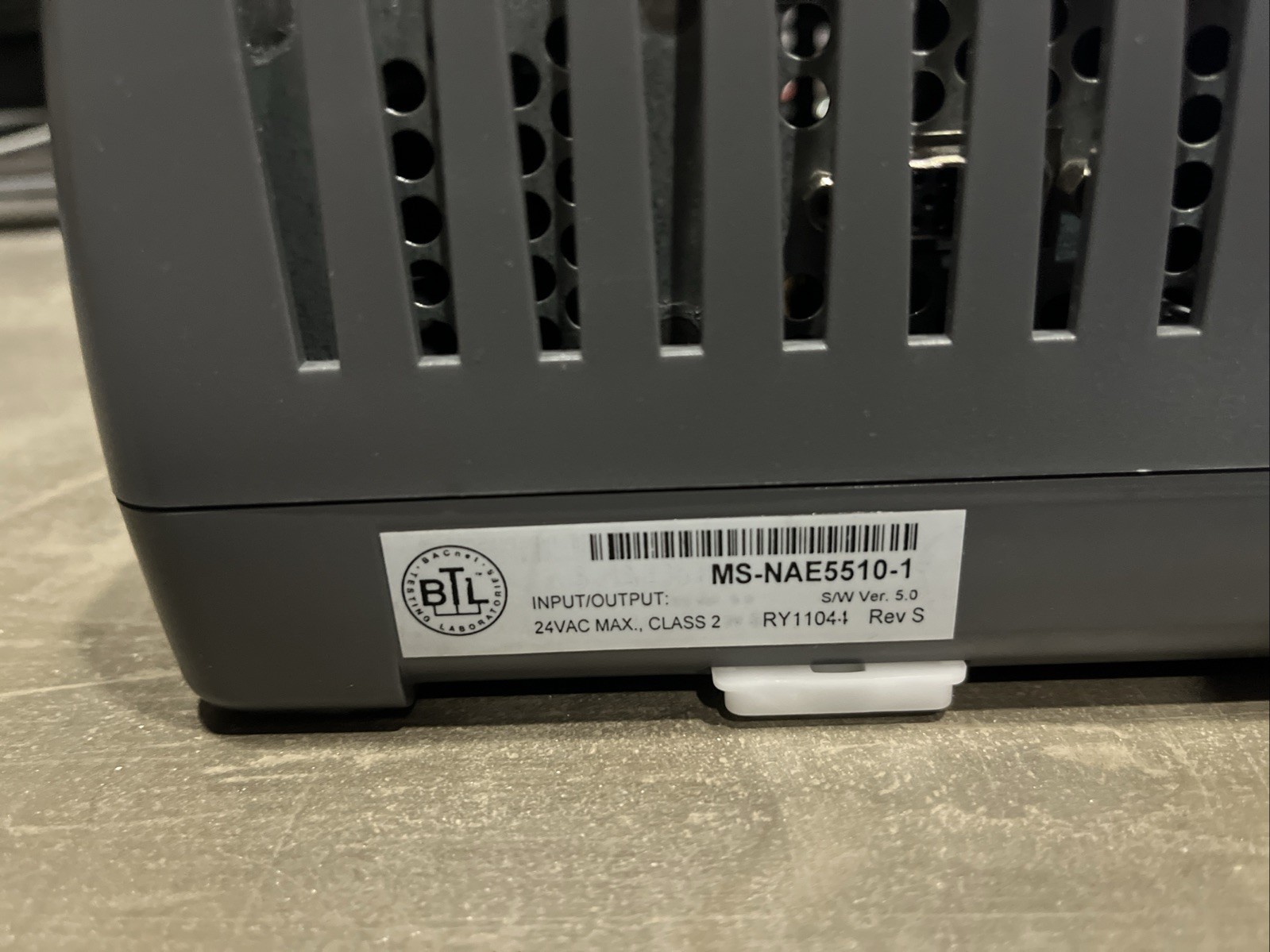 Johnson Controls Metasys MS-NAE5510-1 Controller NAE 5510 Version 5.0 Rev.S USED