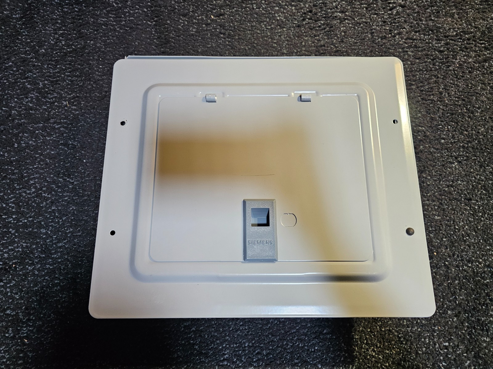 Siemens E0816ML1125F Main Lug Load Center 125A 120/240V 8 Spaces 16 Circuits