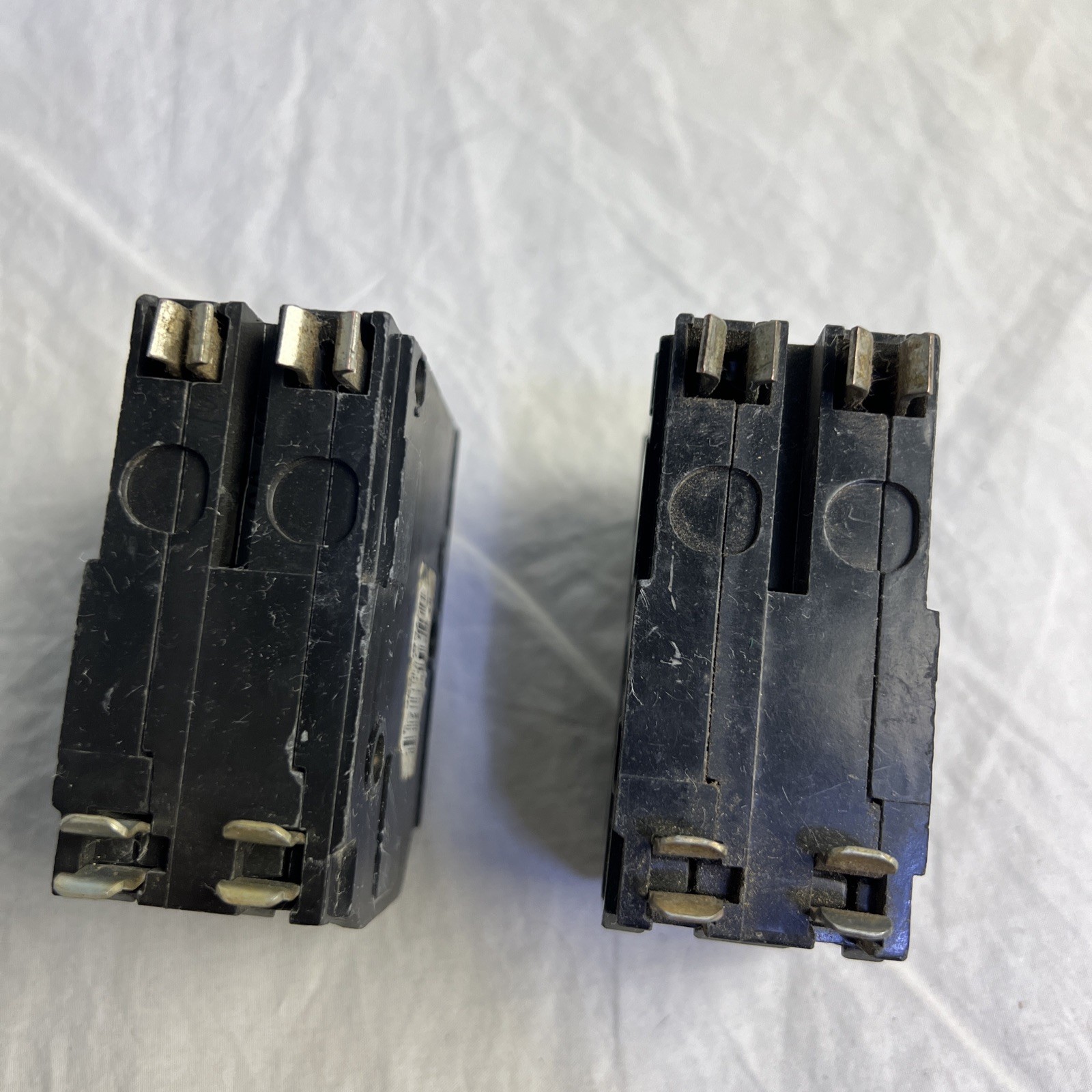 Lot Of 2 SQUARE D Plug-on Circuit Breaker 60A-120/240V QO260 *Read*