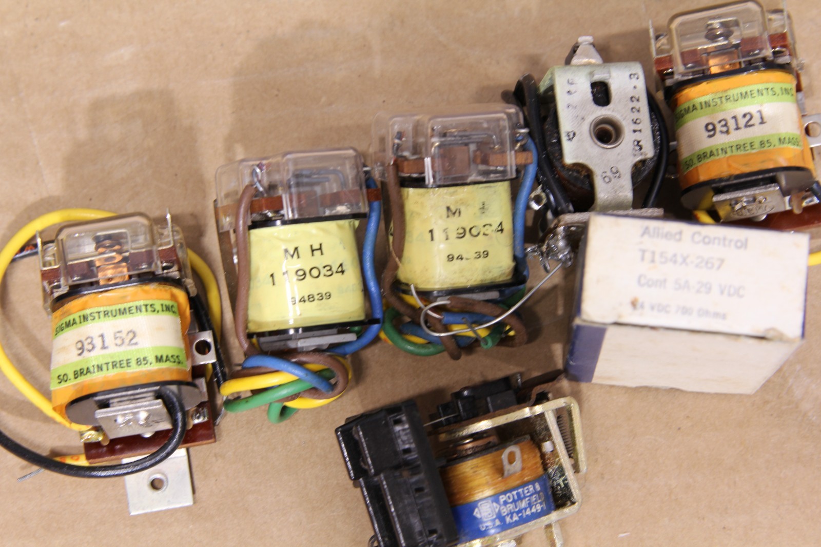 LOT of 7 Micro Switch Relays Sigma MH Potter Brumfield Allied Controle “NOS”