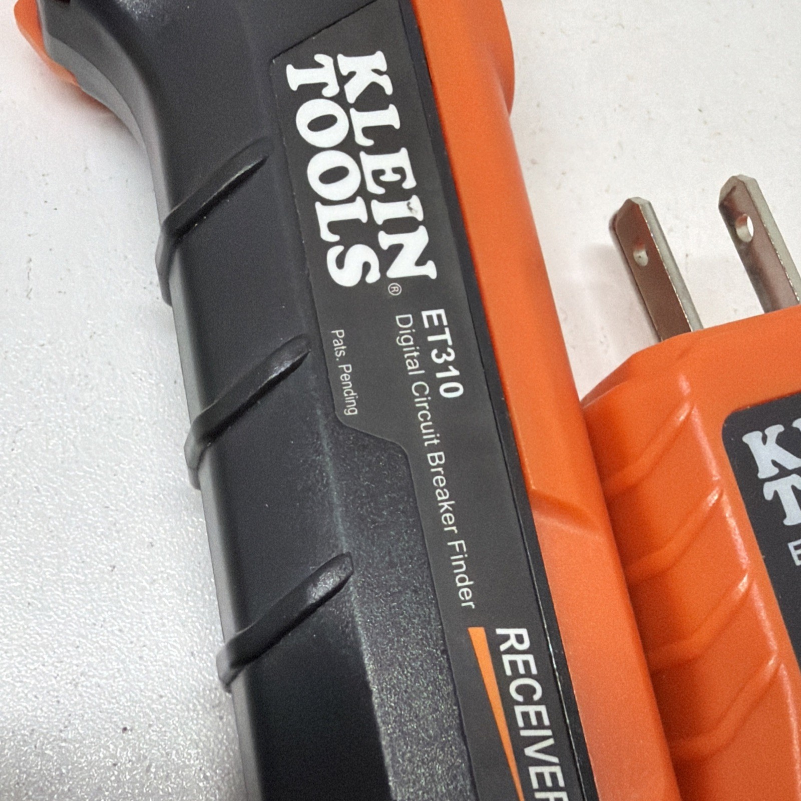 Klein Tools ET310KIT AC Circuit Breaker Finder Kit & NCVT Voltage Tester