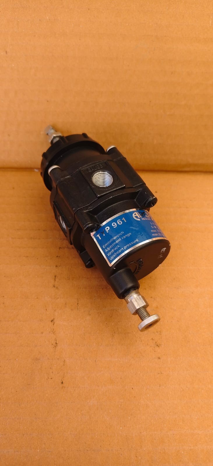 ARCA REGLER TYP 961 0-6 BAR / MAX.250 PSI
