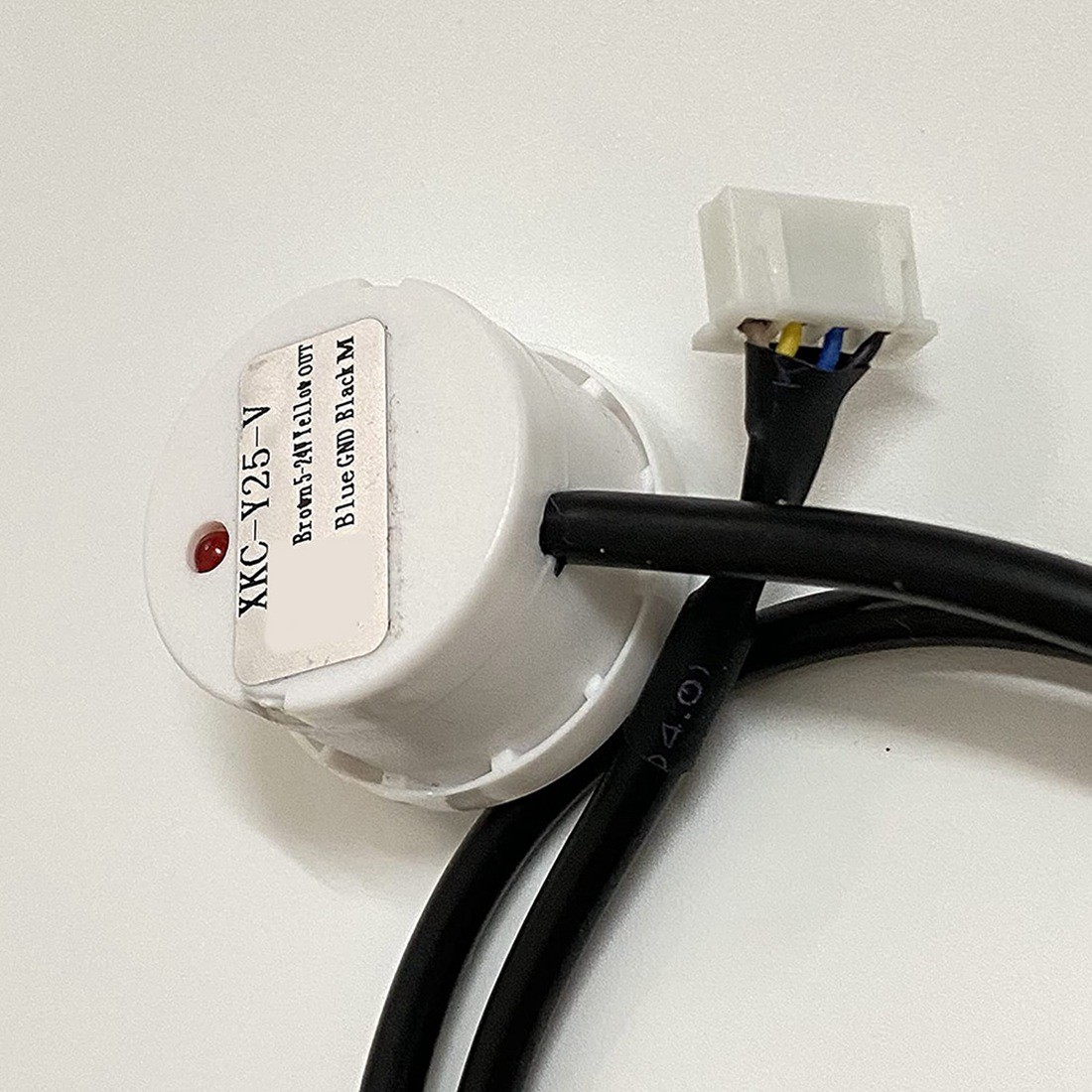 XKC Y25 T12V Liquid Level Sensor Detector Water Non Contact Manufacturer1656