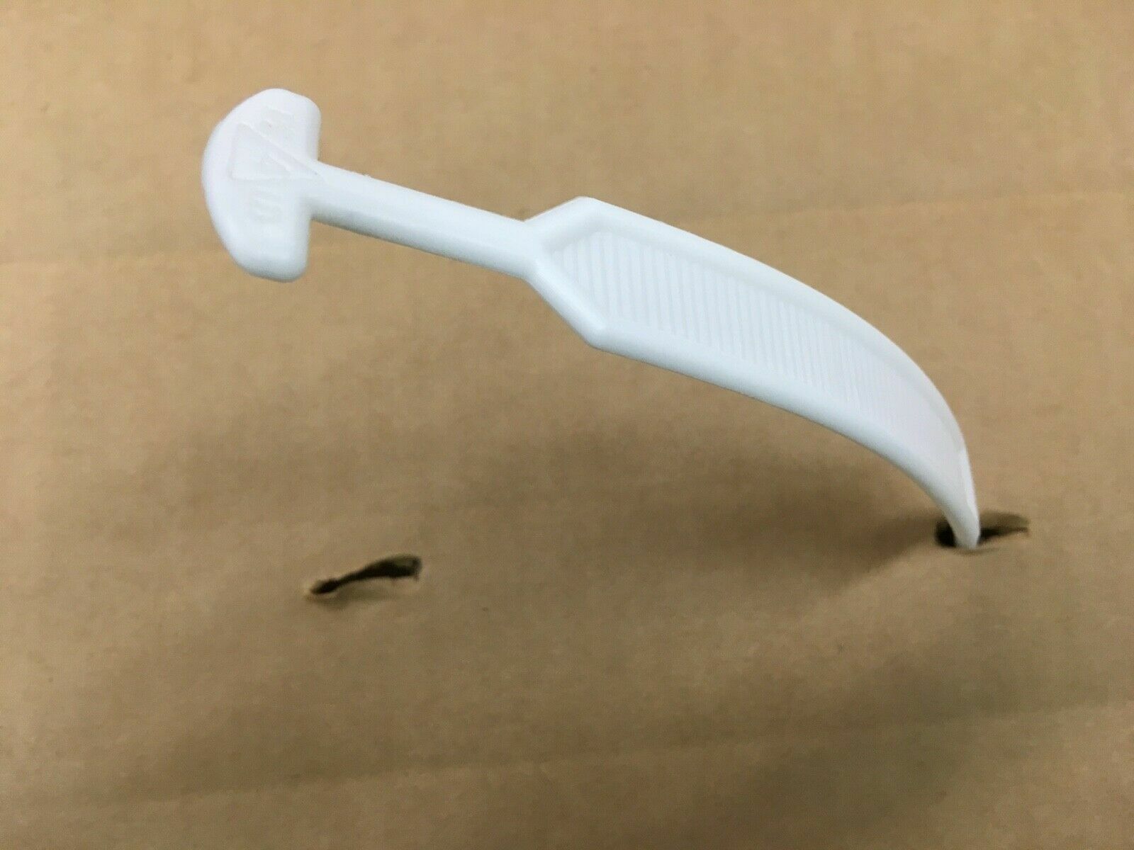 5 Heavy Duty 6.75″ Cardboard Box Handles Plastic Carry Ship 45 lbs White W/Back