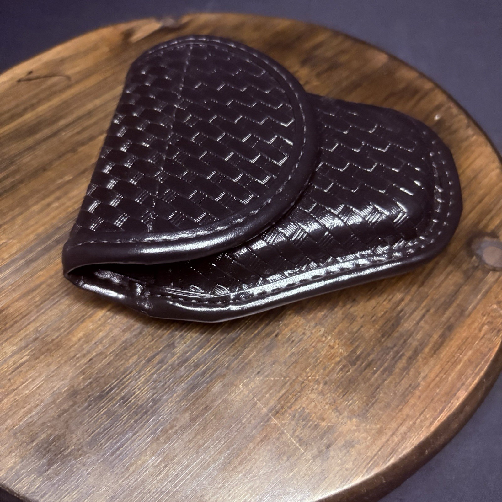 Bianchi Handcuff Case 7900 Basket Weave AccuMold Size 1 #22063