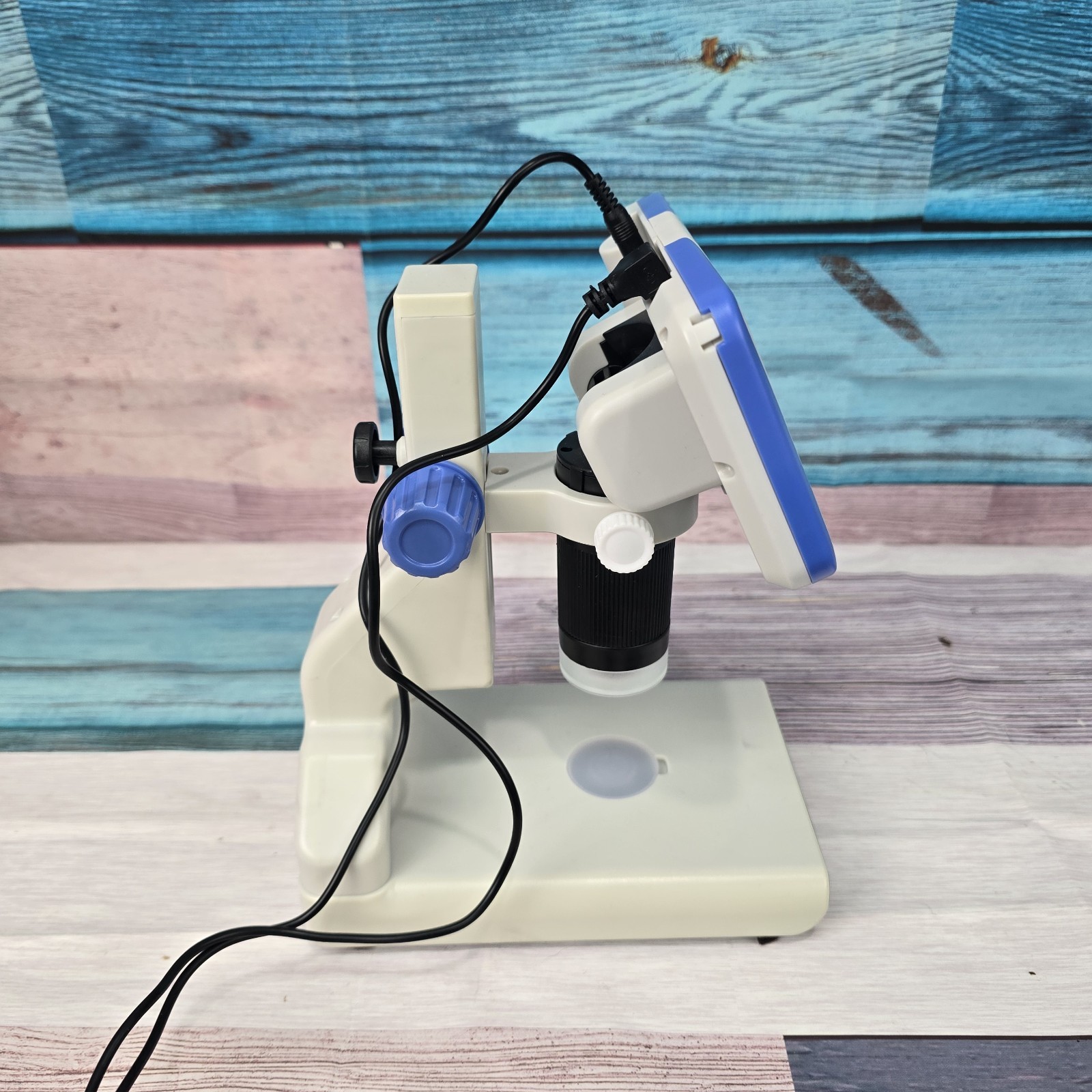 Andonstar AD205 USB LCD Coin Digital Microscope Solderin 200X Magnification Zoom