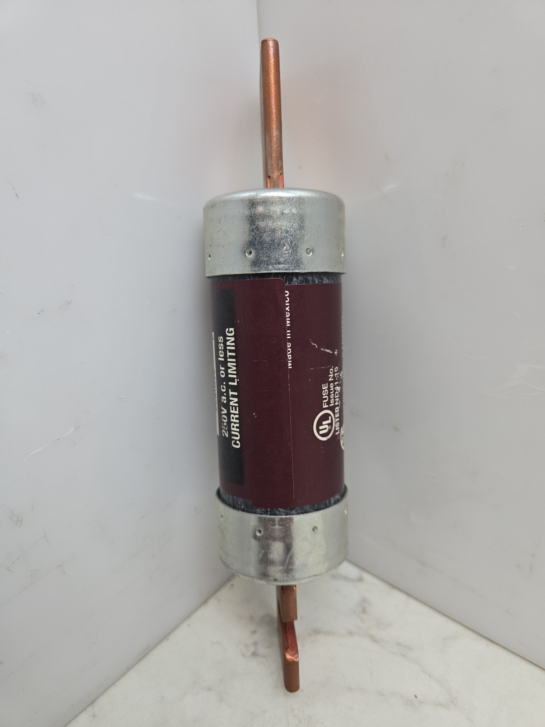 Edison Bullet ECNR200 Time-Delay Dual Element Industrial Fuse 200A 250V RK5 New