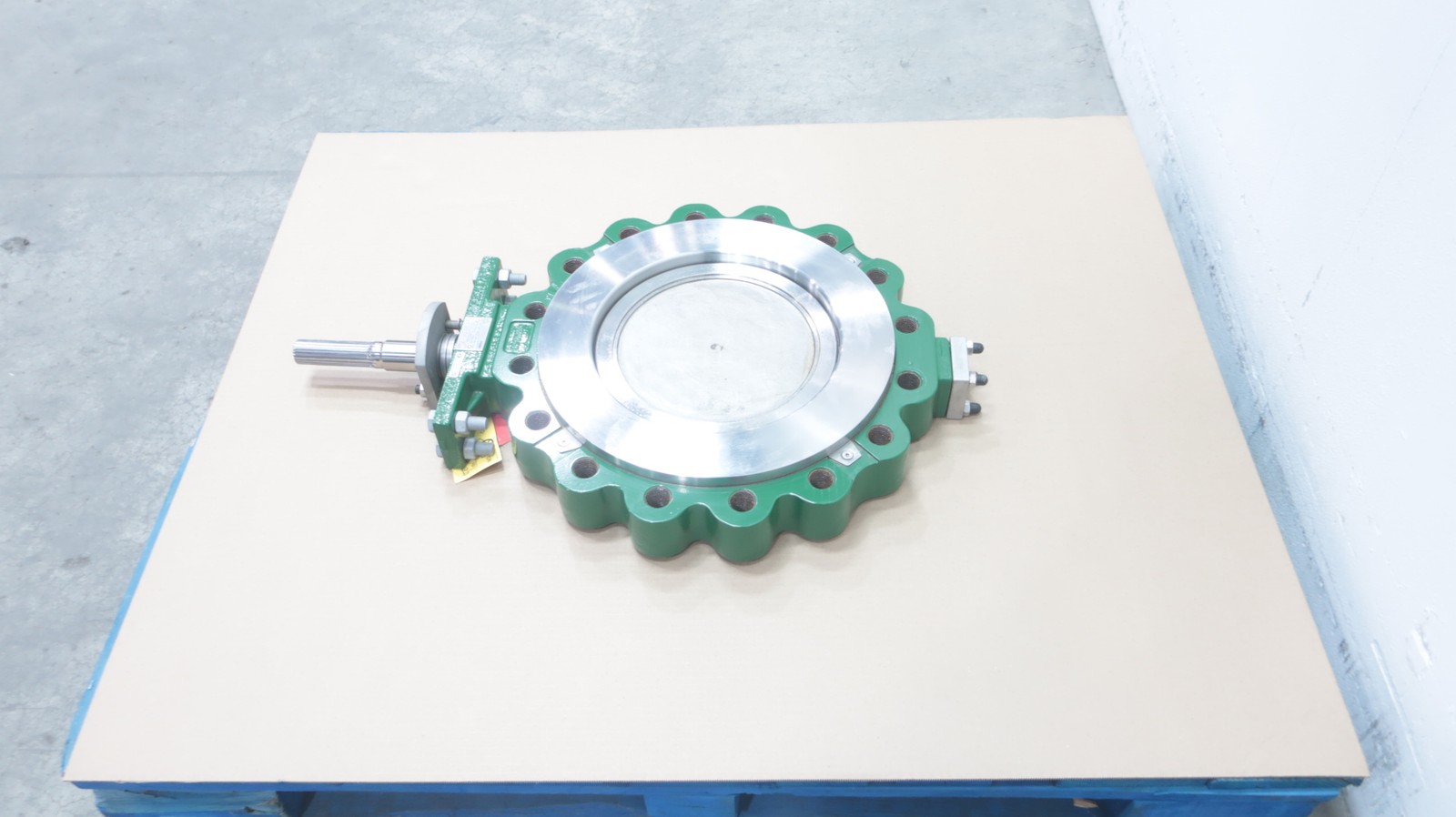 Fisher 8580 Steel Body Stainless Disc Lugged Butterfly Valve 12in 300