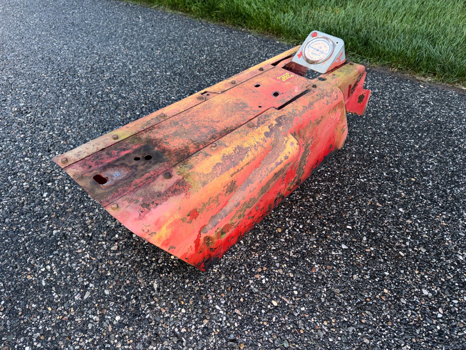 Massey Harris 333 444 Hydraulic Control Cover & Tachometer