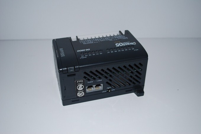 AutomationDirect D0-05DD DirectLogic PLC, 100-240VAC pwr, 8 DC ins, 6 DC outs.