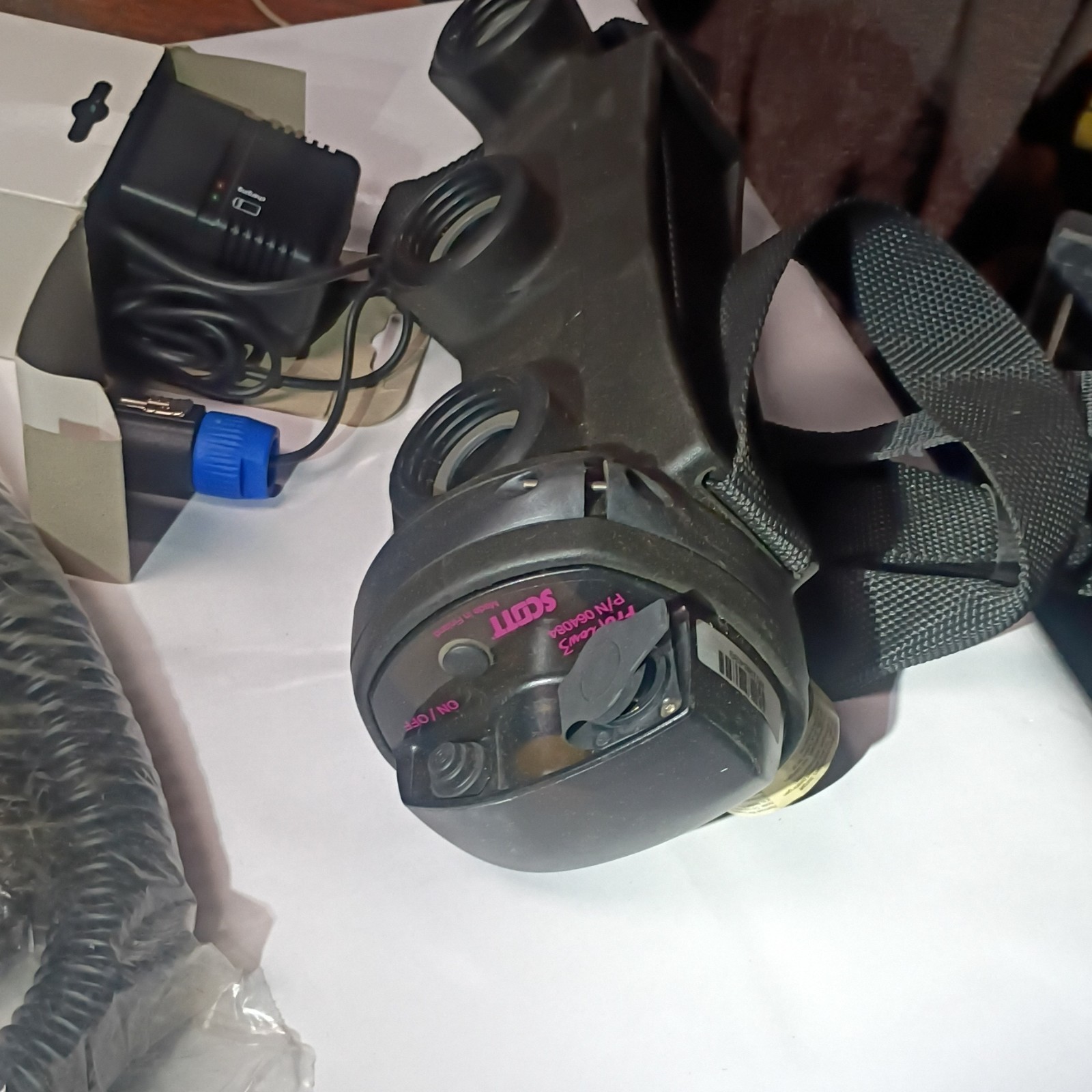 Scott Proflow 3 Powered Respirator Mask, MPN 064084, Made in Finland