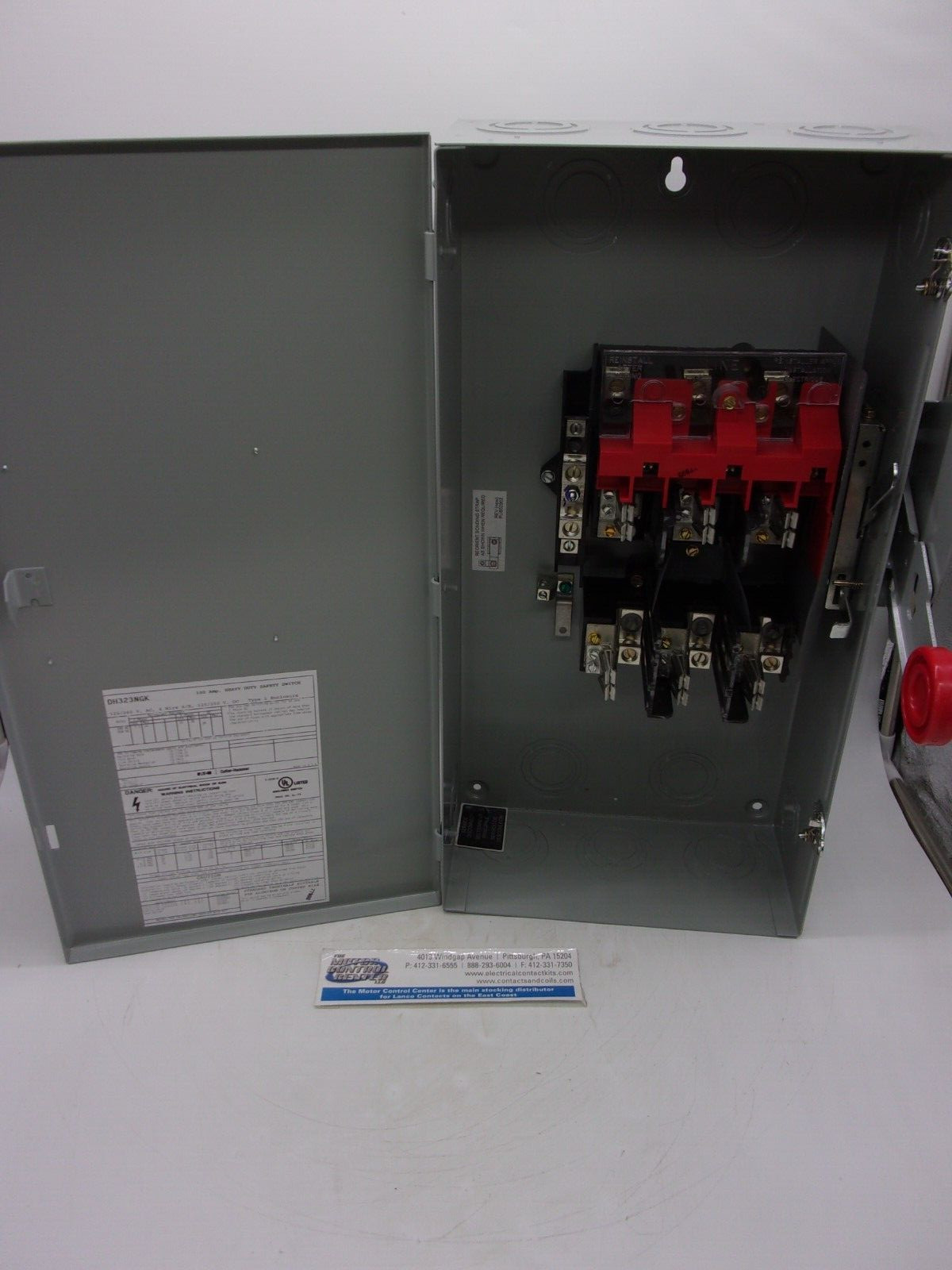 DH323NGK-EATON-HEAVY DUTY SAFETY SWITCH-100A,4 WIRE,FUSIBLE,3P,240V,NEMA1 INDOOR