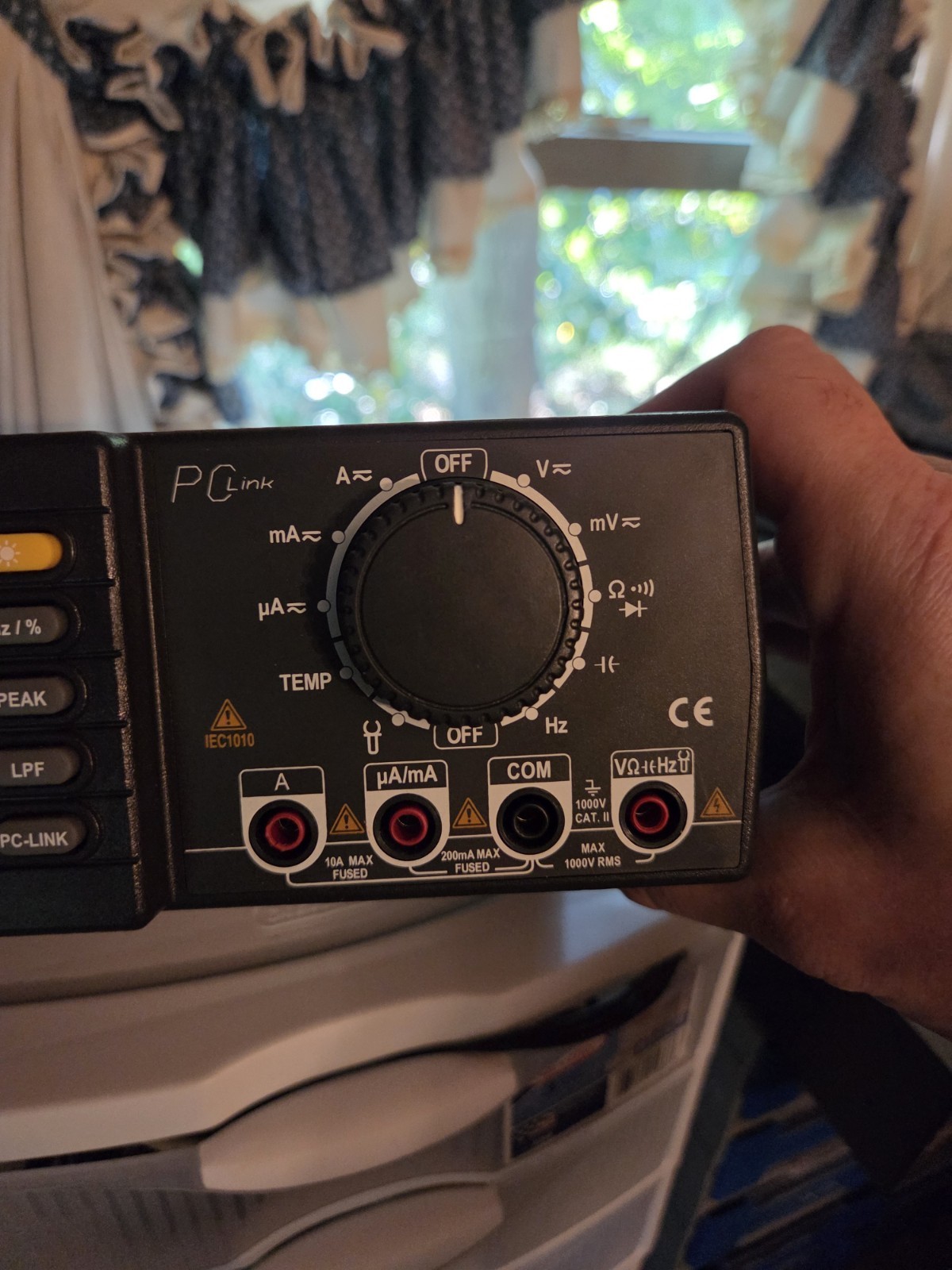 MASTECH 22000 counts MS8040 auto range BENCH MODEL MULTIMETER AC DC C R F