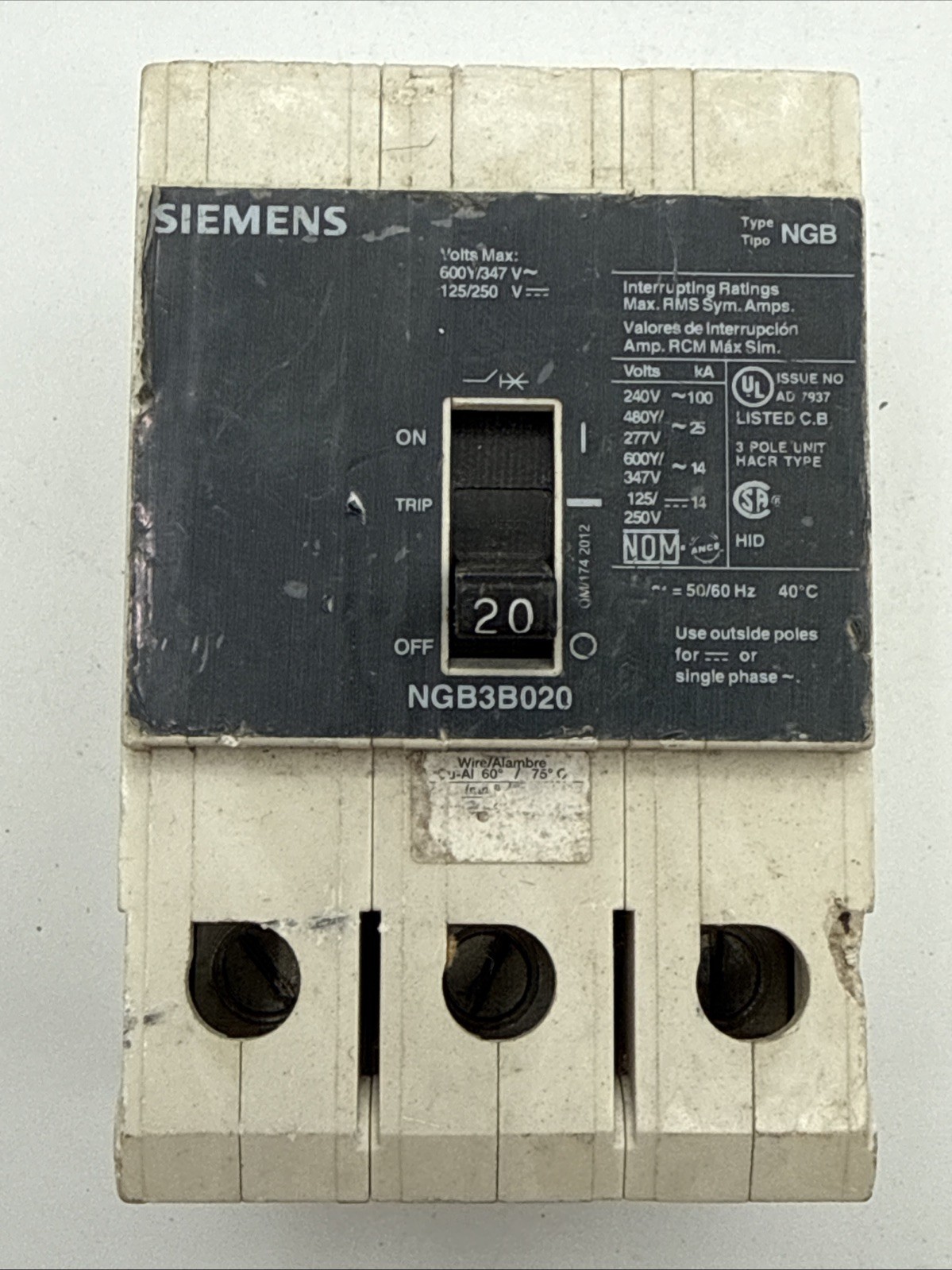 Siemens NGB3B020 3-Pole Circuit Breaker