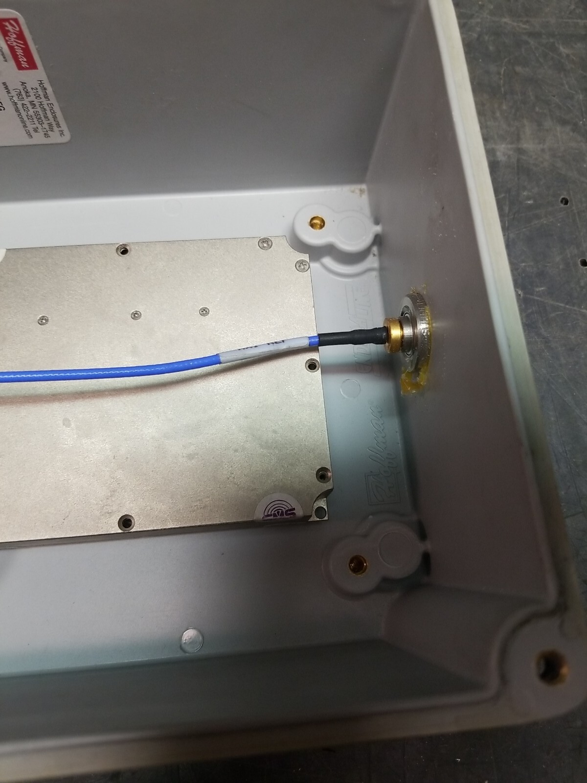 BLOCK DOWN CONVERTER, 1.99 – 2.5GHz in Hoffman Enclosure