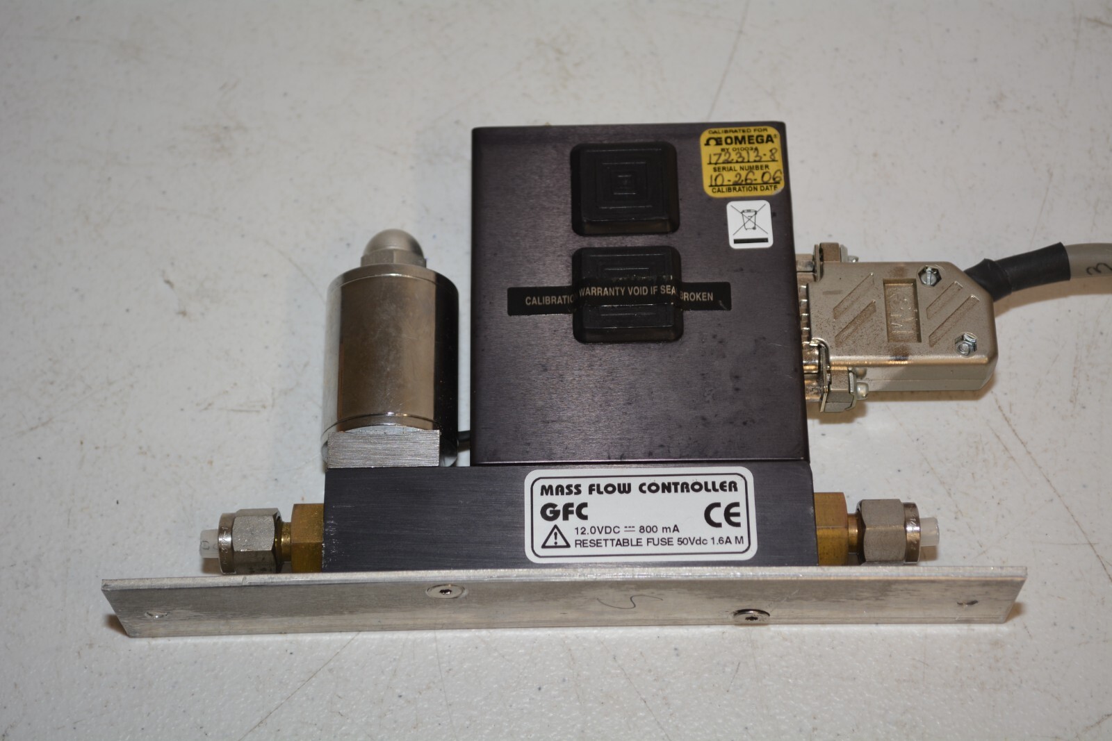 ^ Omega FMA5418 Mass Flow Controller 0-5 L/min N2 Gas #W5316